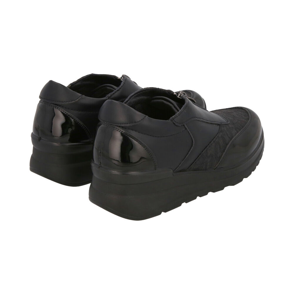 Zapatilla Muejr Negro Hut Police image number 4.0