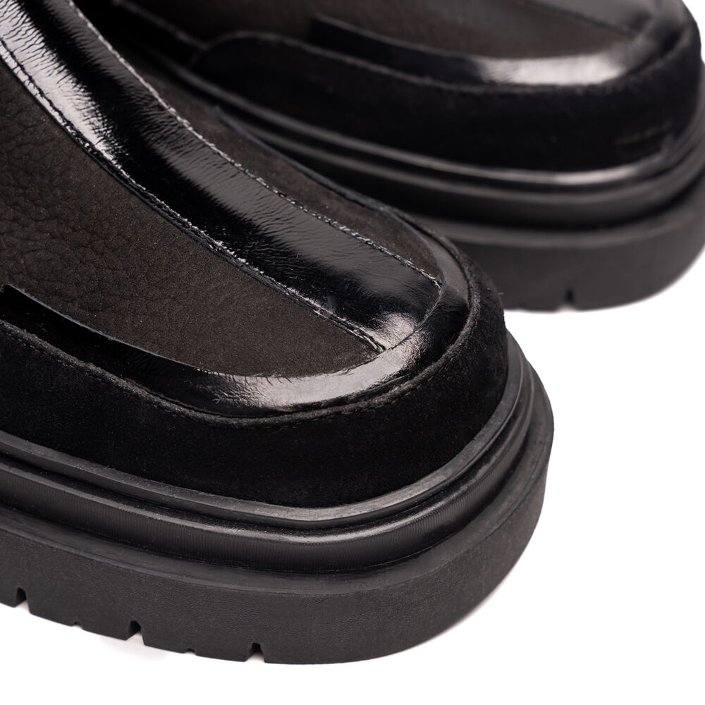 Botín Cuero Gaff Mujer Negra Landazuri image number 3.0