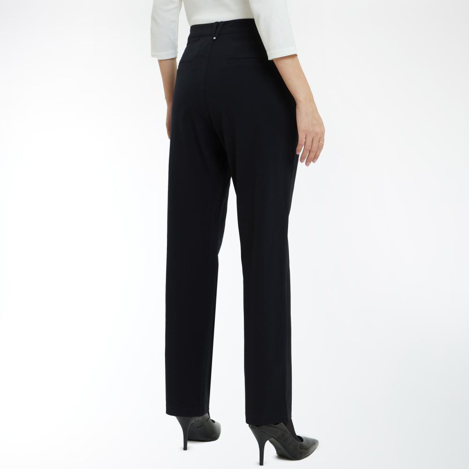 Pantal&oacute;n Cl&aacute;sico Con Bolsillos Tiro Medio Regular Mujer Lesage image number 3.0