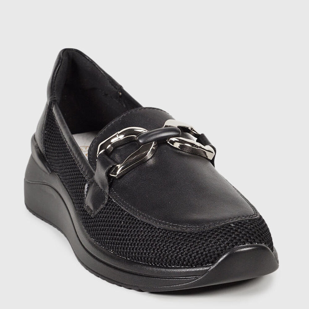 Mocasín Cuero Zully Negro image number 4.0