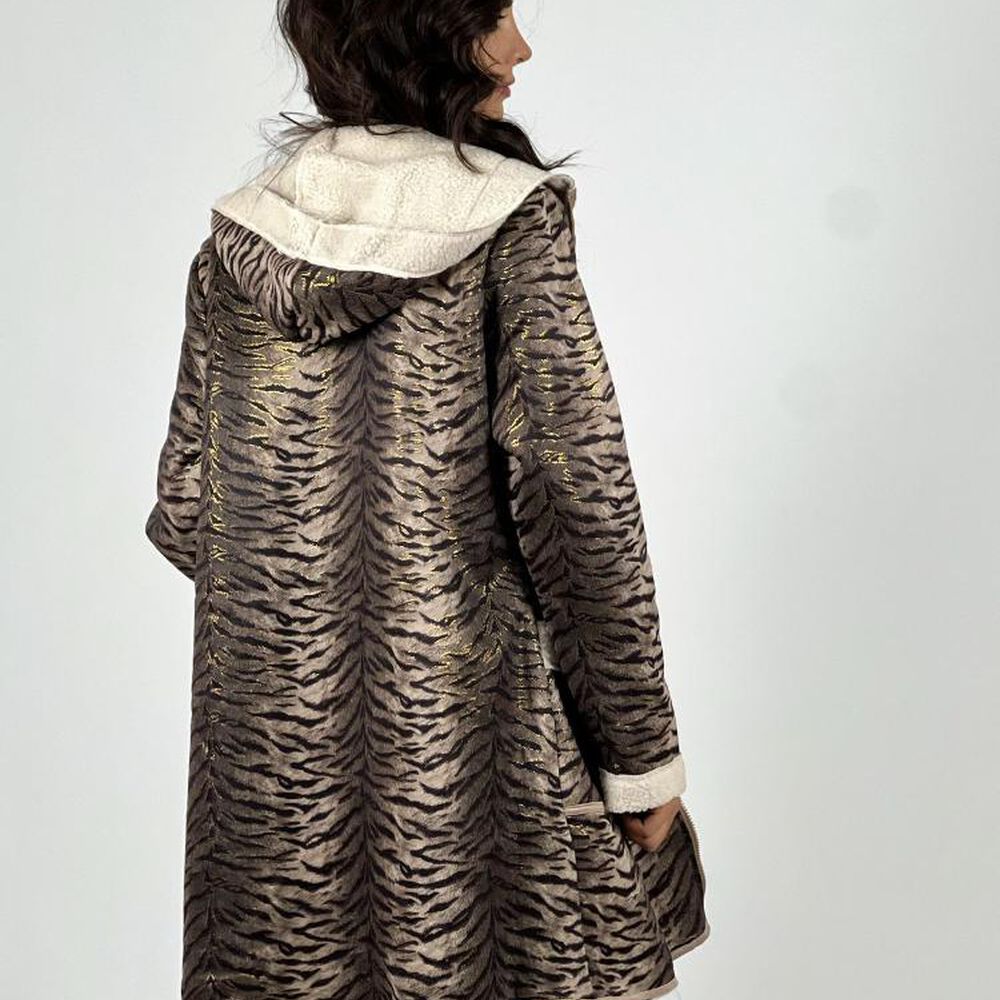 Chaqueta Gamuza Con Chiporro Print Cebra image number 3.0