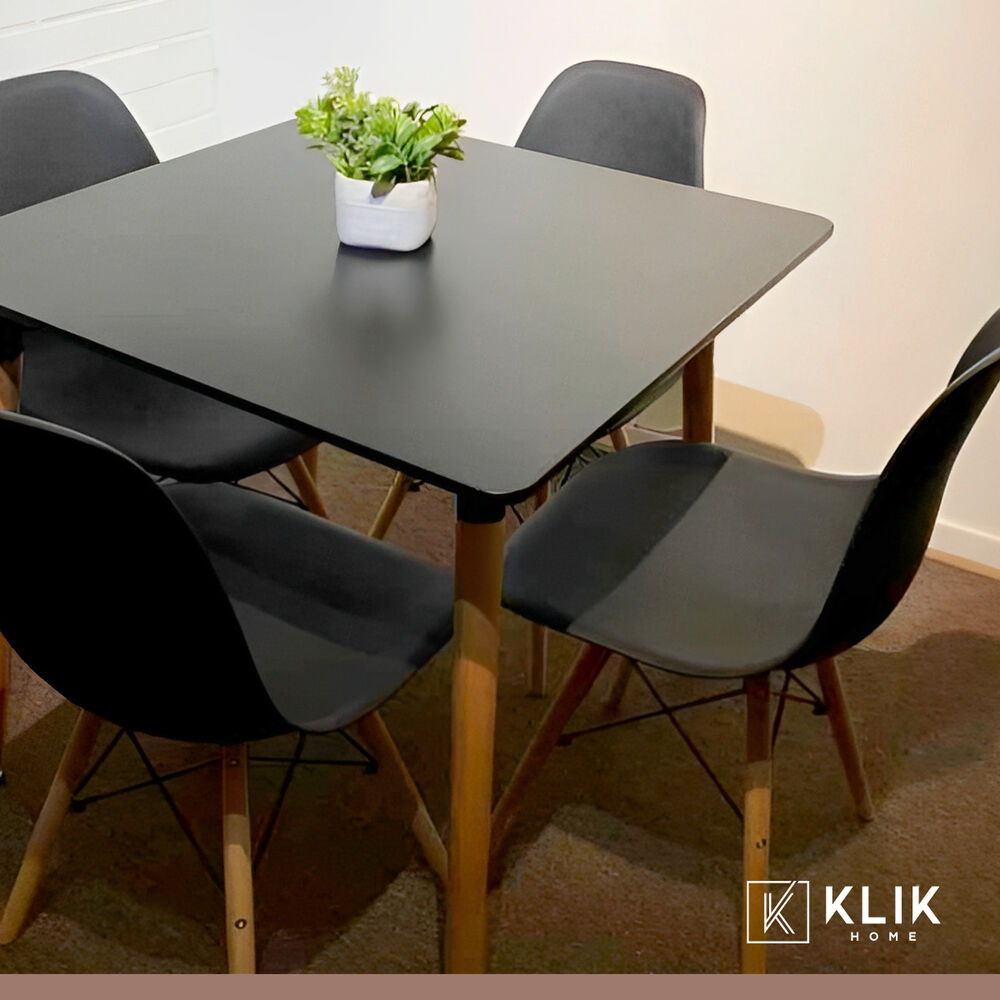 Comedor Mesa Eames Cuadrada Negra + 4 Sillas Eames Negras image number 7.0