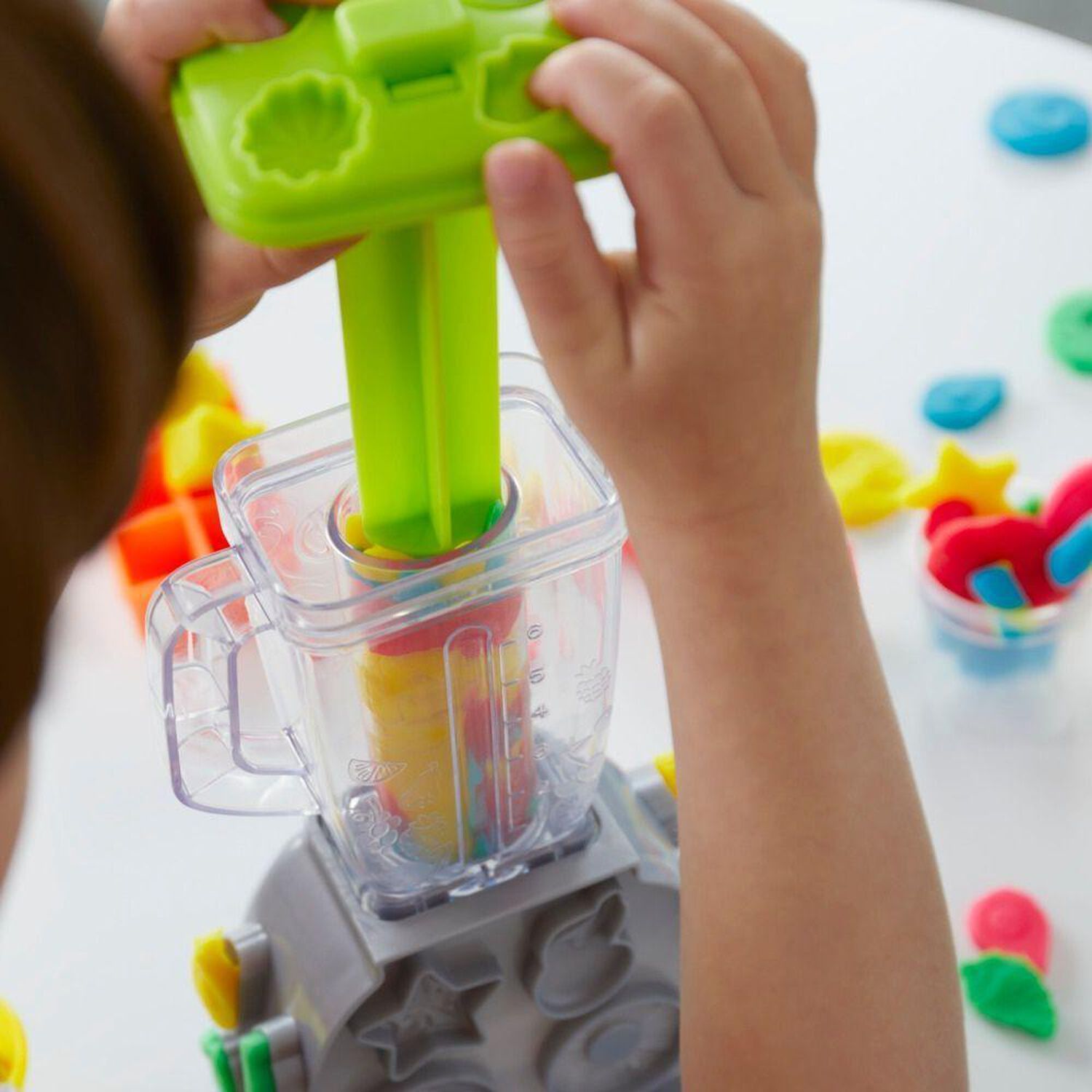 Masas Y Plastilinas Play Doh Kitchen Creations Licuadora De Batidos Coloridos image number 11.0
