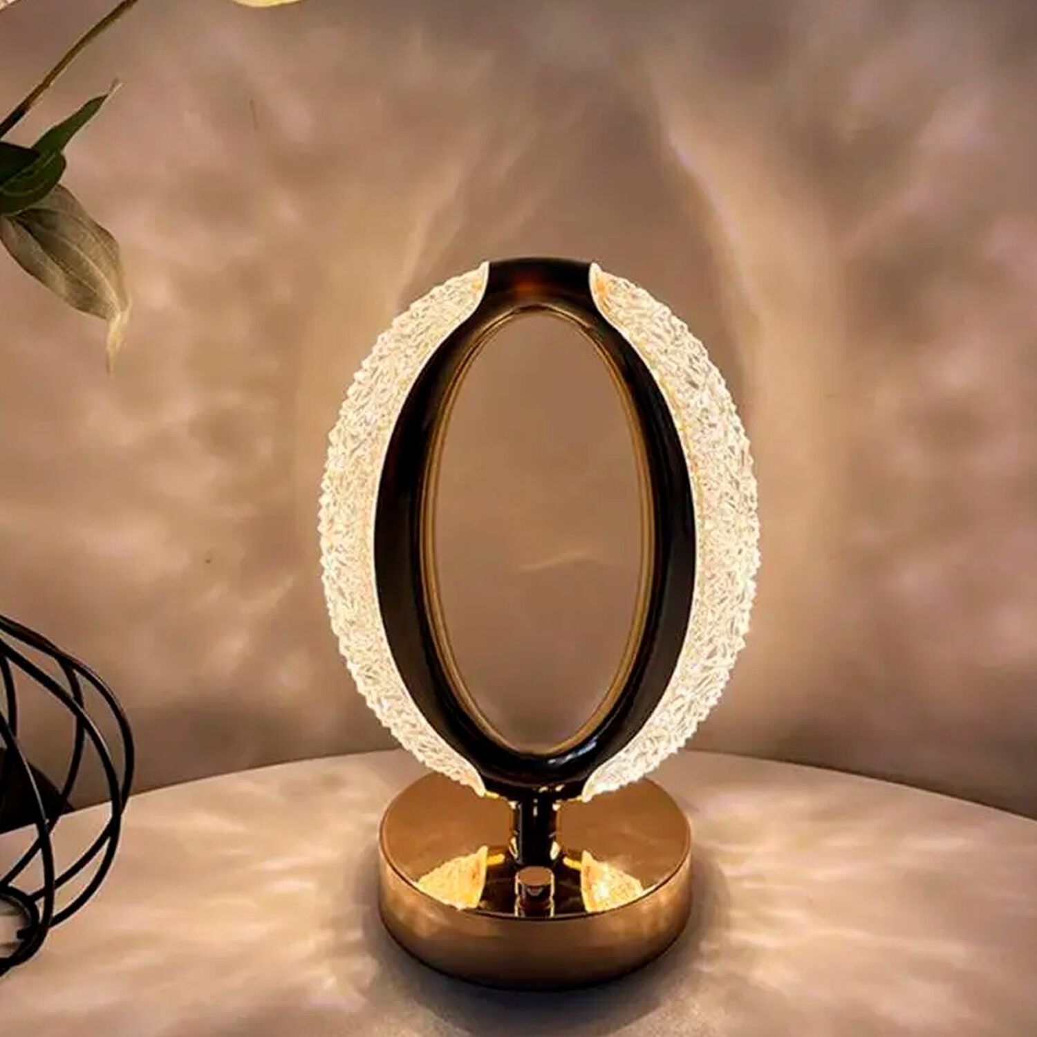 L&aacute;mpara De Mesa Led De Cristal image number 2.0