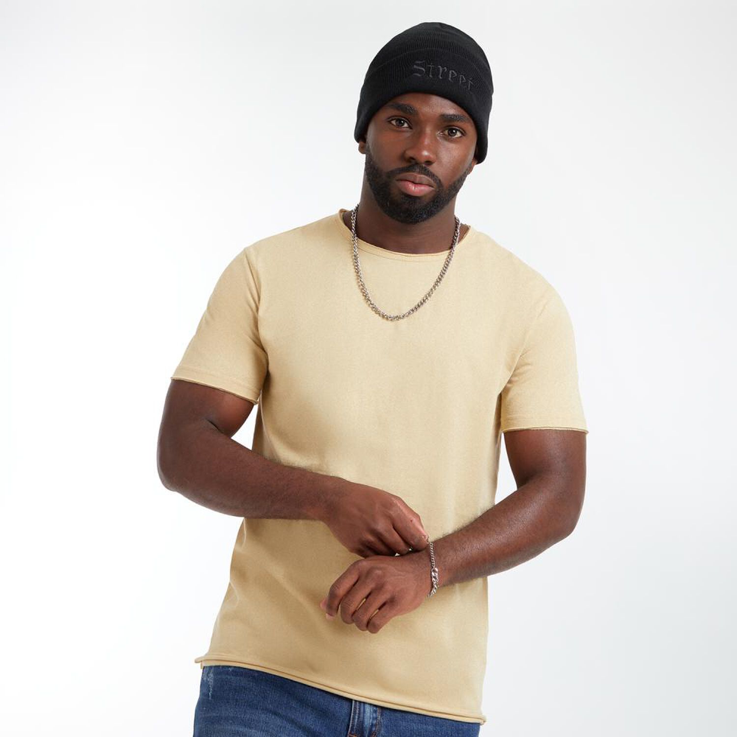 Polera B&aacute;sica Regular Manga Corta Cuello Redondo Hombre Rolly Go image number 0.0