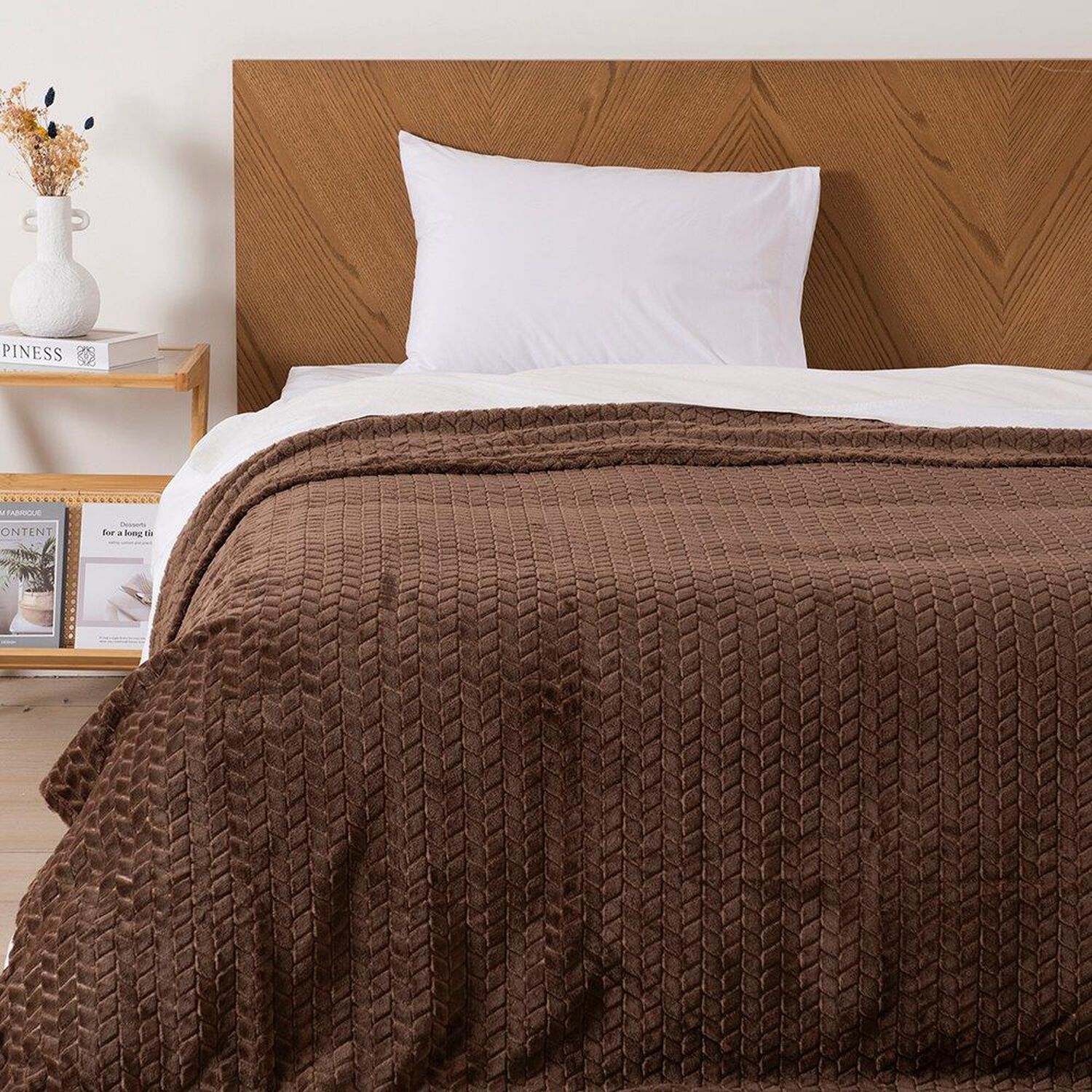 Frazada Jqd Flannel Nevada 1.5 Plazas Caf&eacute; image number 0.0