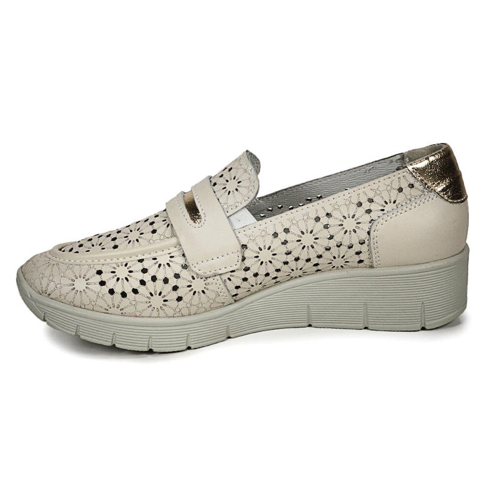 Mocasín Cuero Inaya Beige image number 4.0