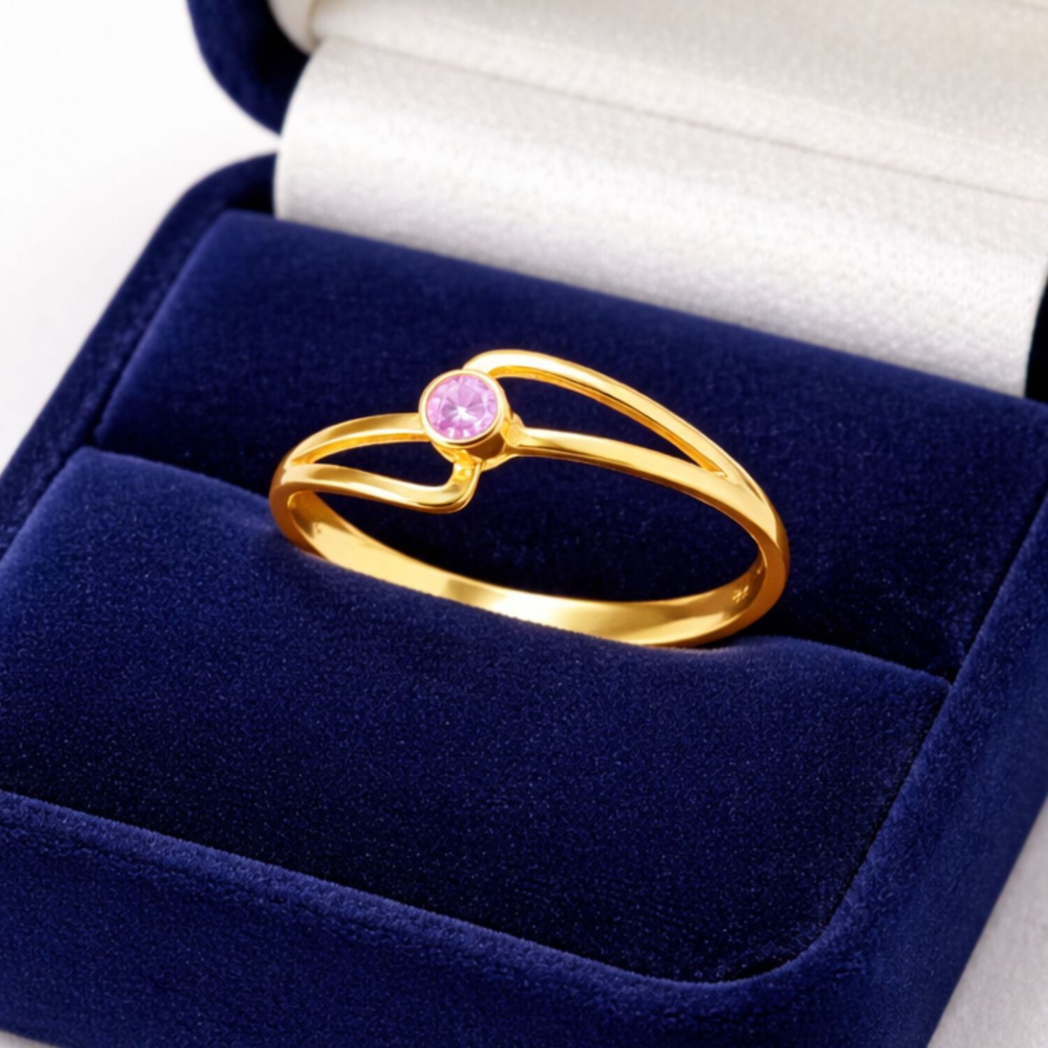 Anillo Solitario Olas Oro 18k Con Cristal Central Rosado 2mm image number 2.0