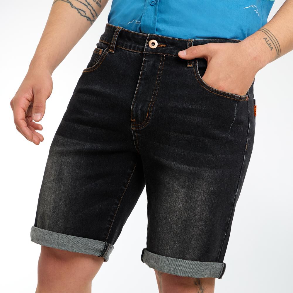 Bermuda Liso Tiro Medio Regular Slim Hombre Skuad image number 4.0