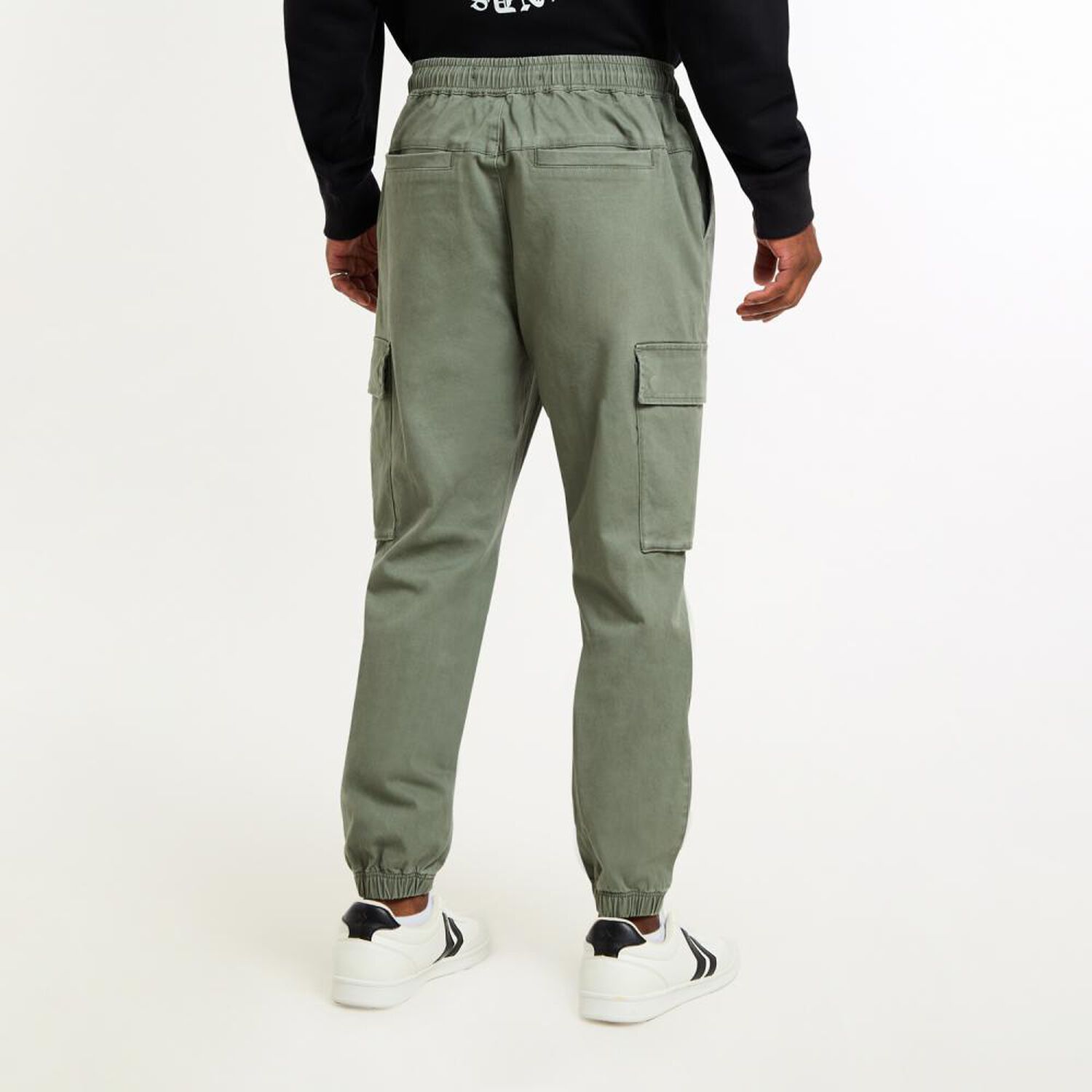 Pantal&oacute;n Tiro Medio Cargo Hombre Rolly Go image number 3.0