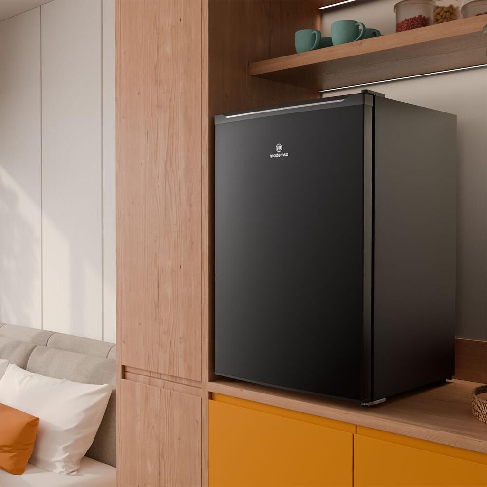 Freezer Vertical Mademsa M-191v / Fr&iacute;o Directo / 98 Litros / C image number 8.0