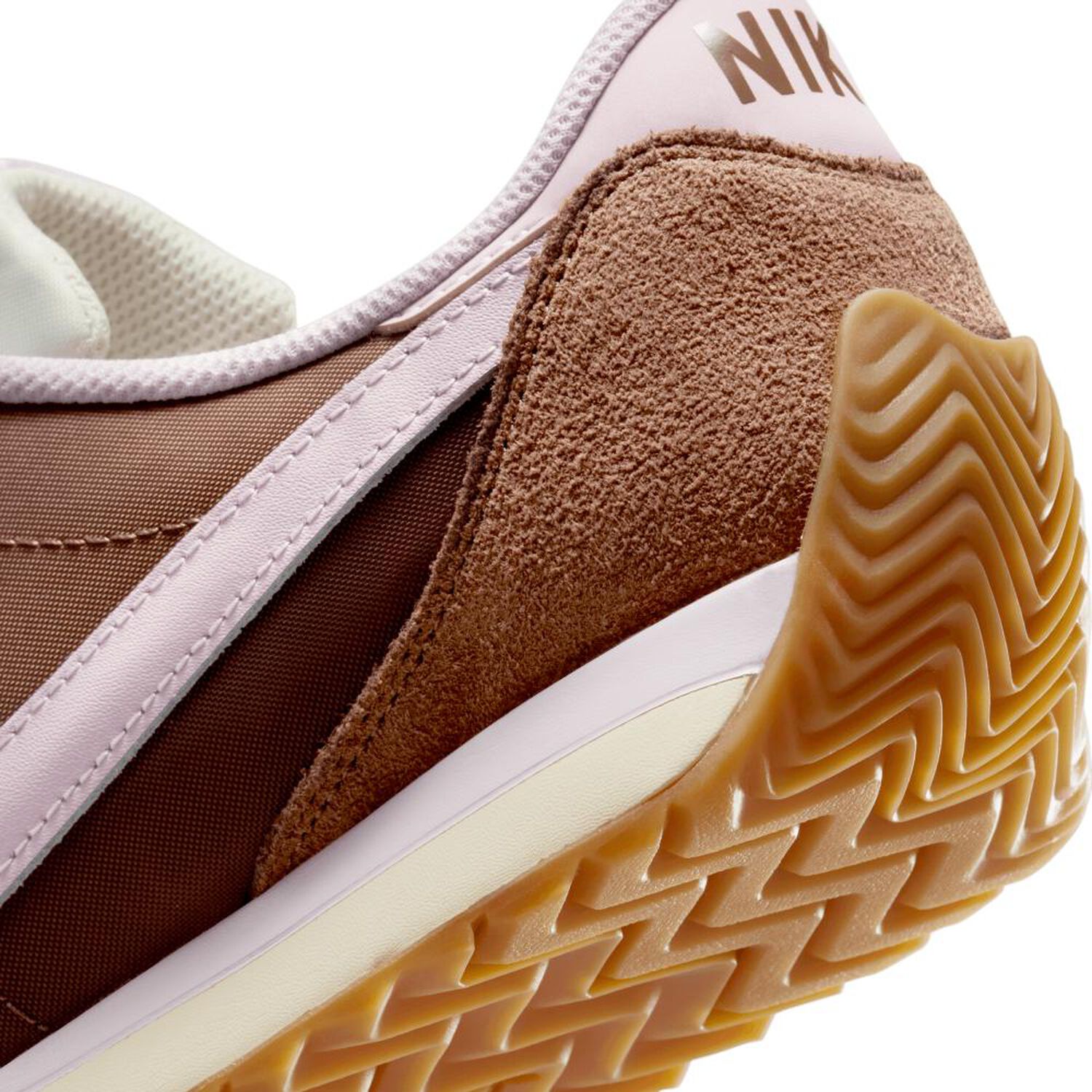 Zapatilla Urbana Nike Pacific image number 2.0