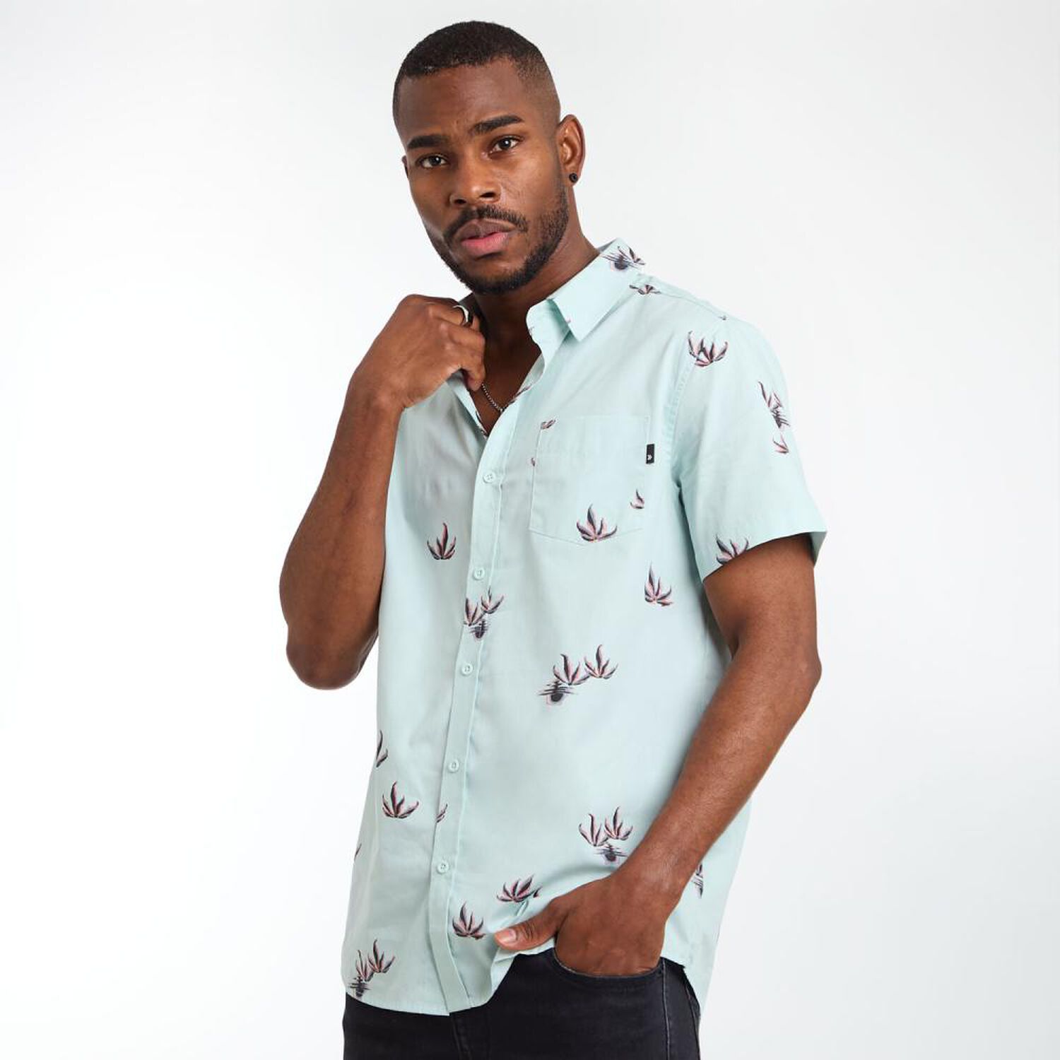 Camisa Estampada Slim Manga Corta Hombre Rolly Go image number 2.0