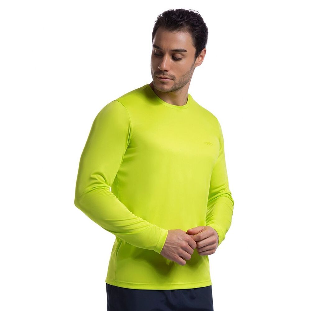 Polera Essential Manga Larga Lima Hombre image number 2.0