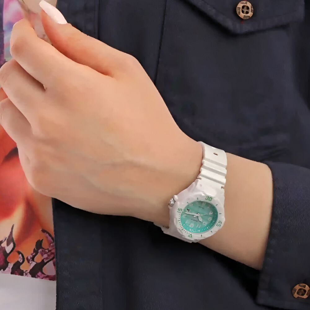Reloj Casio De Niña Lrw-200h-3cvdf Blanco / Verde image number 5.0