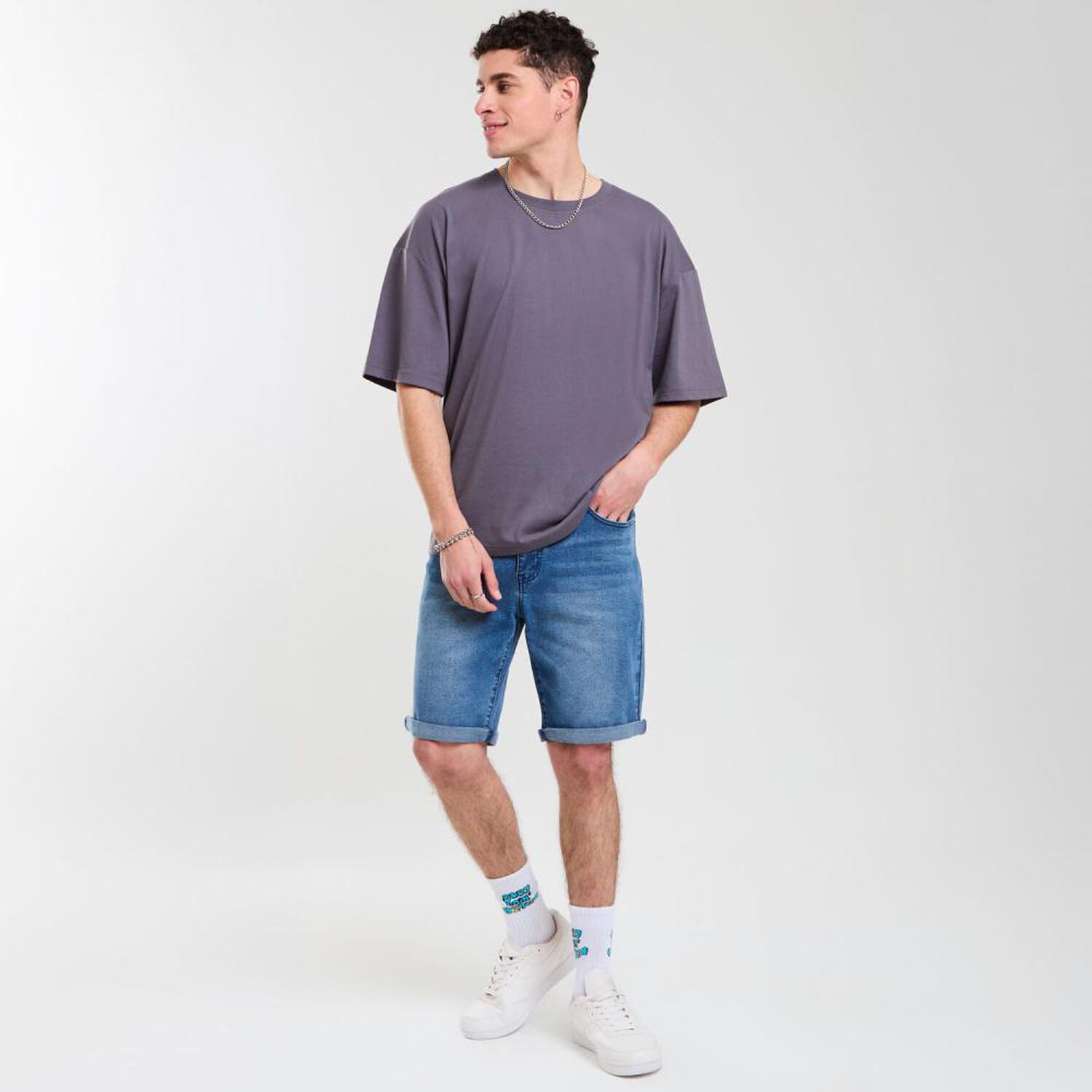 Bermuda Denim Tiro Medio Slim Hombre Skuad image number 1.0