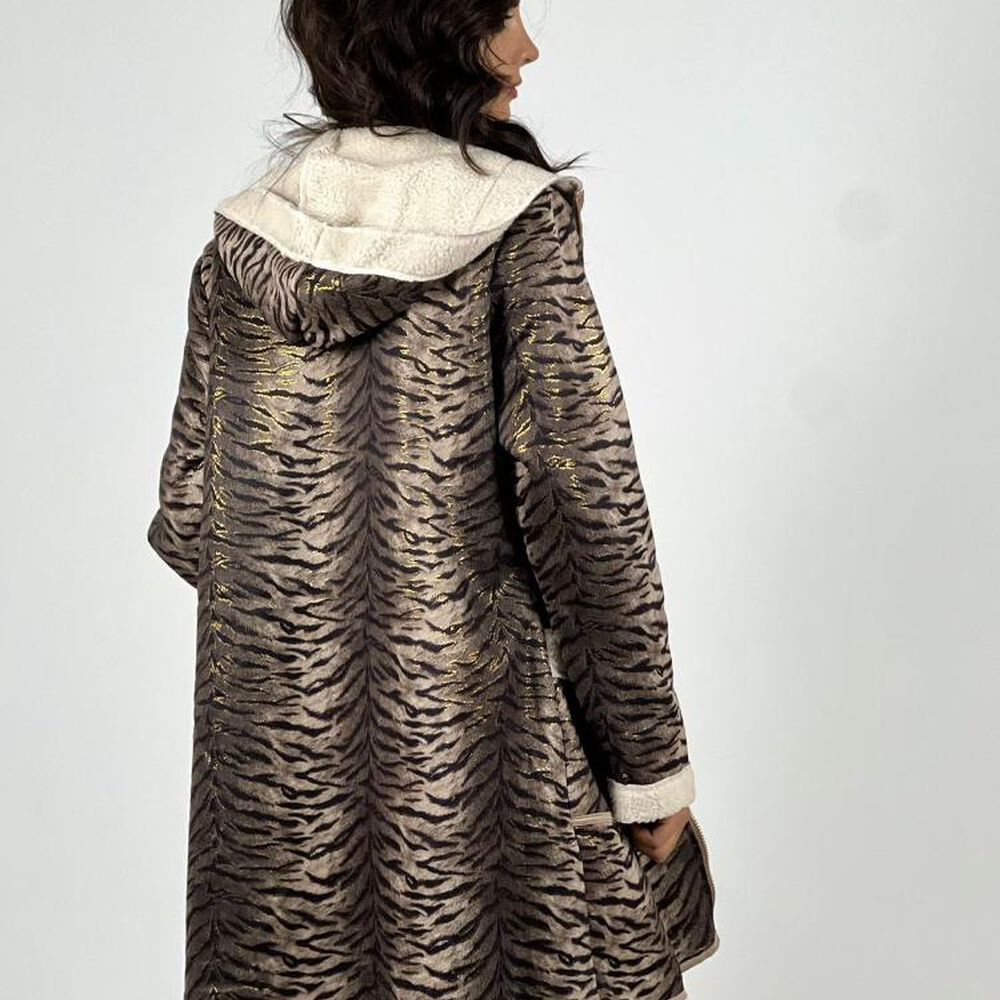 Chaqueta Gamuza Con Chiporro Print Cebra image number 8.0