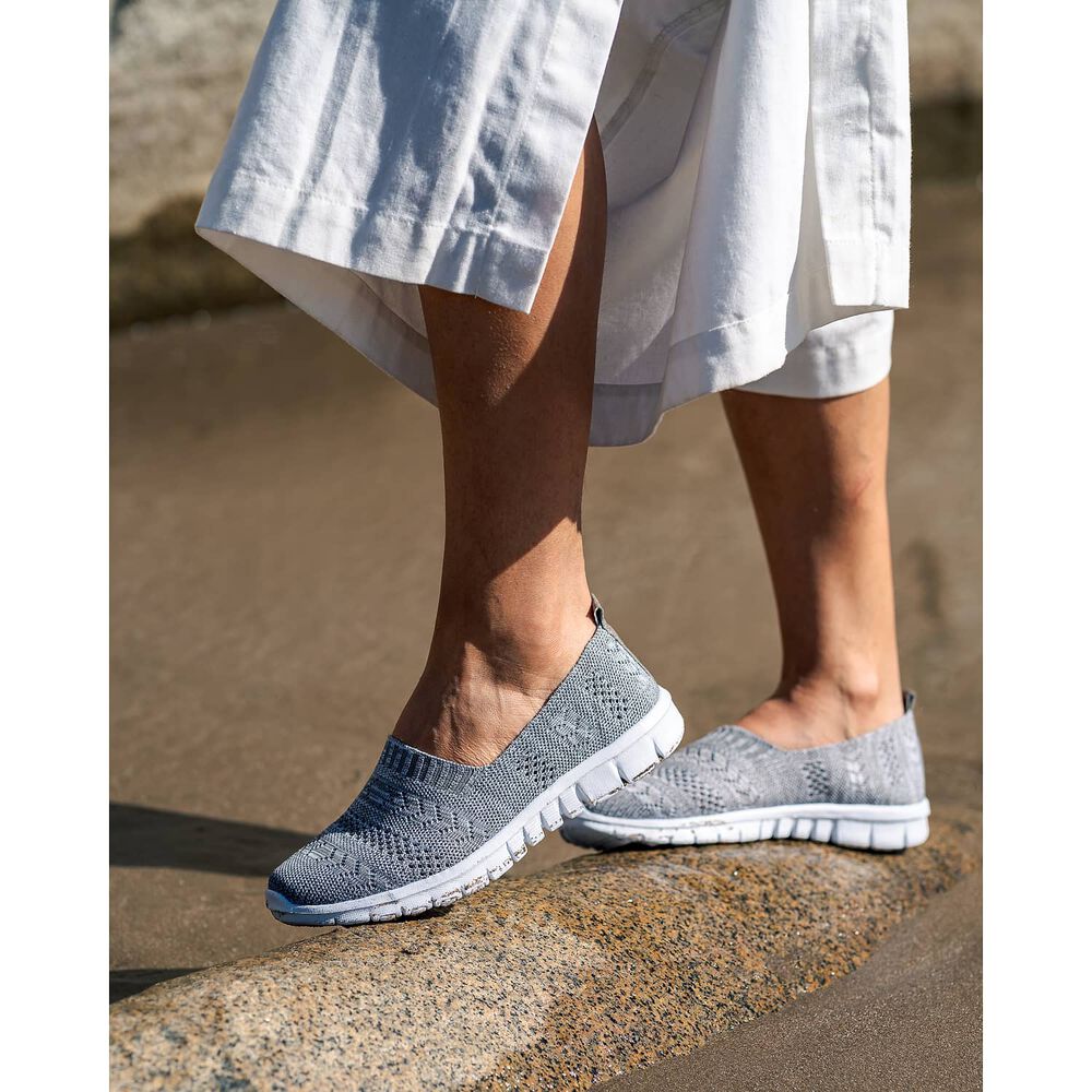 Zapatilla Morganita Gris Alquimia image number 4.0