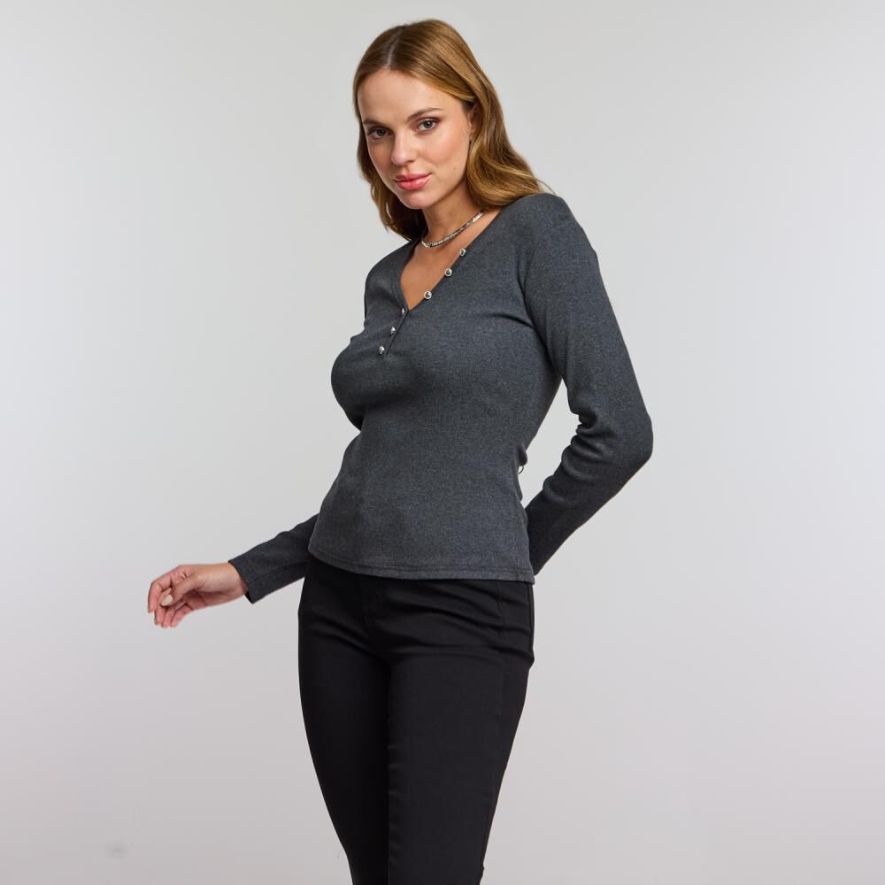 Polera Básica Acanalada Con Botones Y Brillos Manga Larga Cuello V Mujer Kimera image number 2.0