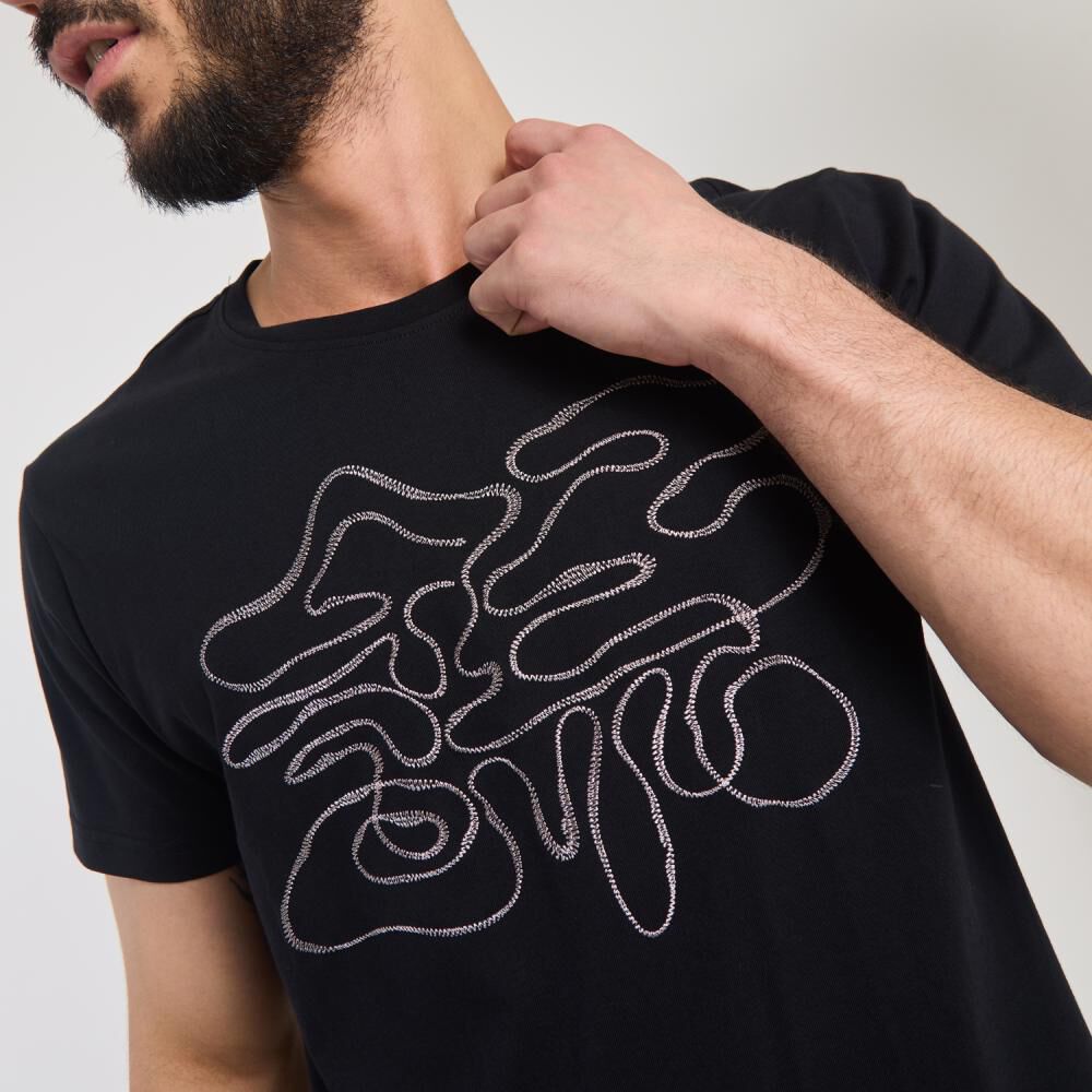 Polera Estampada Manga Corta Cuello Redondo Hombre Az Black image number 4.0
