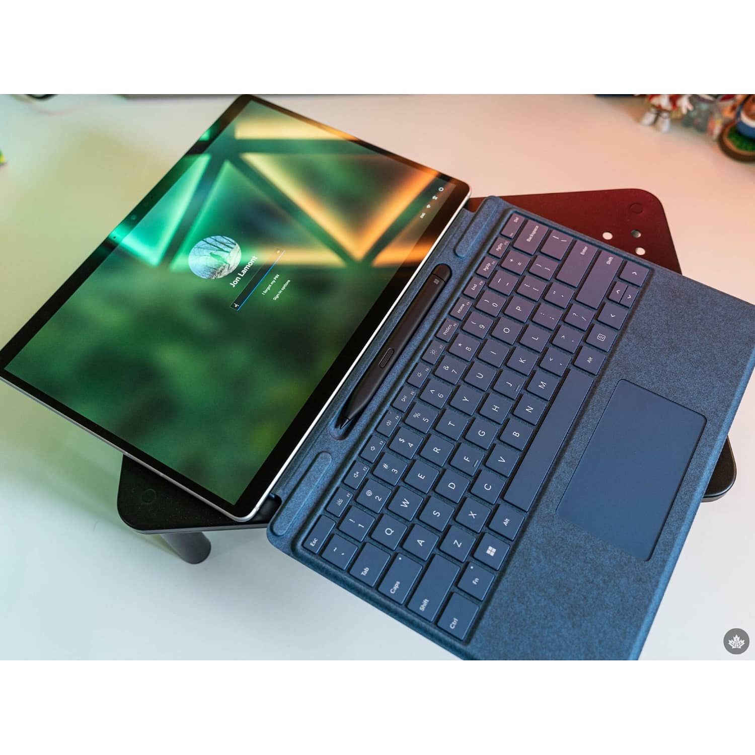 Surface Pro 9 + Teclado Y L&aacute;piz - Tablet Y Notebook, Windows 11 image number 9.0