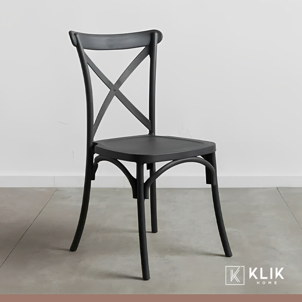 Comedor Mesa Eames Vidrio 80cm + 4 Sillas Crossback Negras image number 7.0