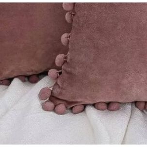 Funda De Cojines Con Pompones. Medida 45x45. Terciopelo. Palo Rosa