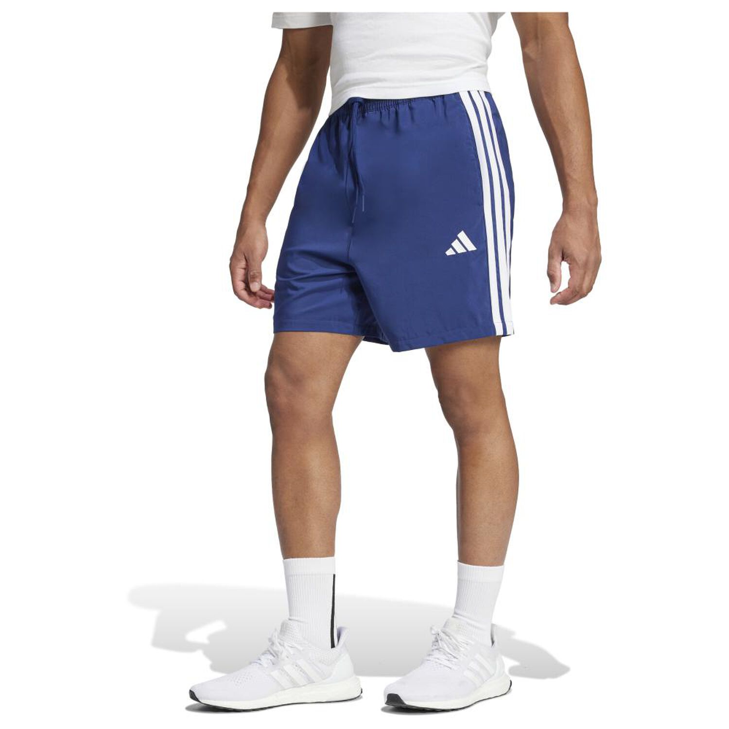 Pantal&oacute;n Corto Hombre Adidas Essential Chelsea 3 Bandas image number 2.0
