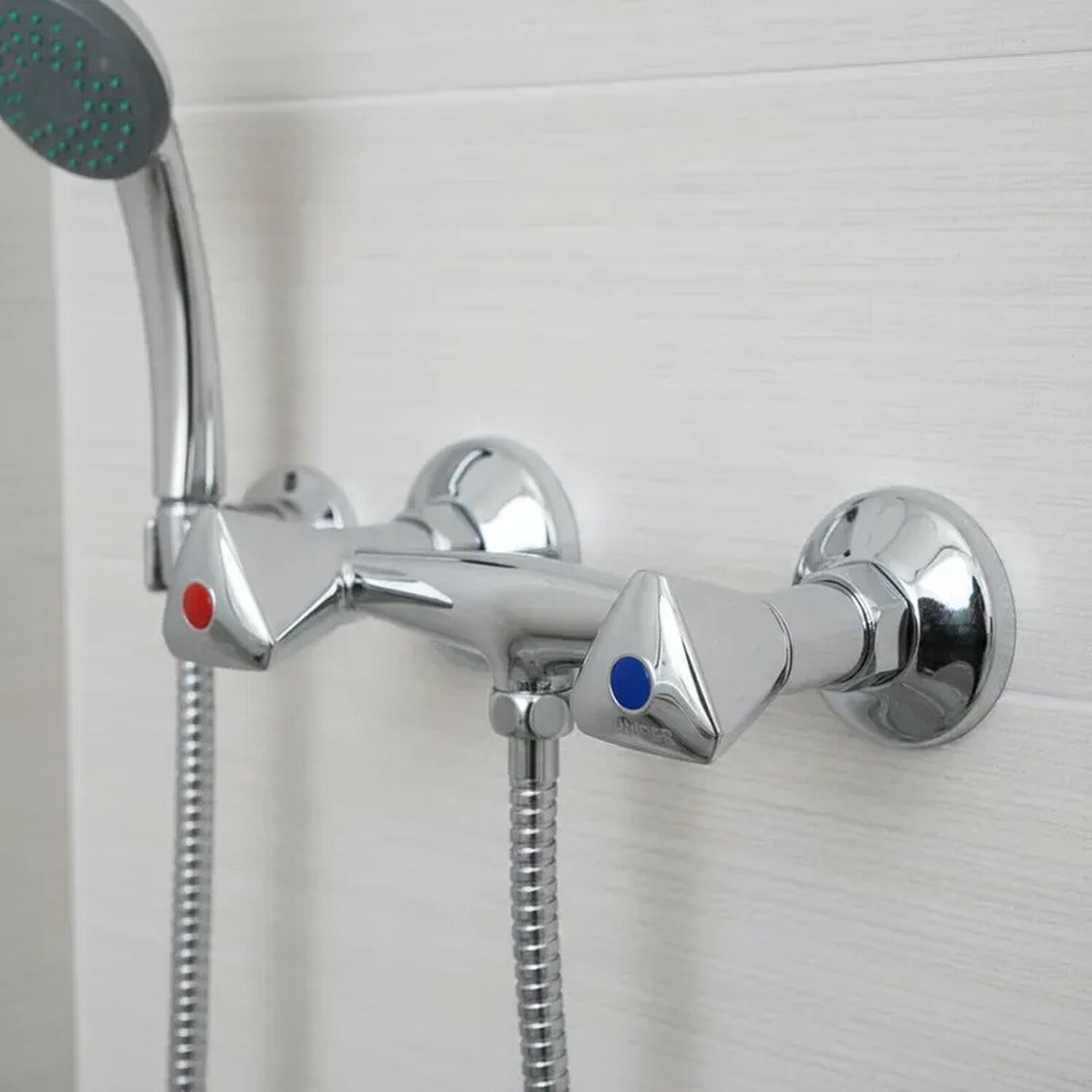 Combinaci&oacute;n Llave Grifo Para Ducha Modelo Miami Marca Pmb image number 0.0