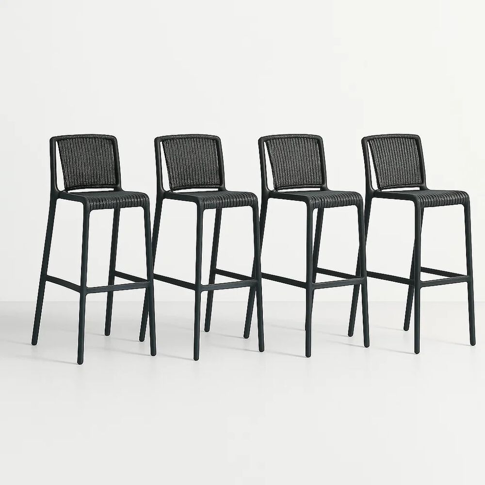 Pack De 4 Taburetes Altos Capri Polipropileno - Negro image number 0.0