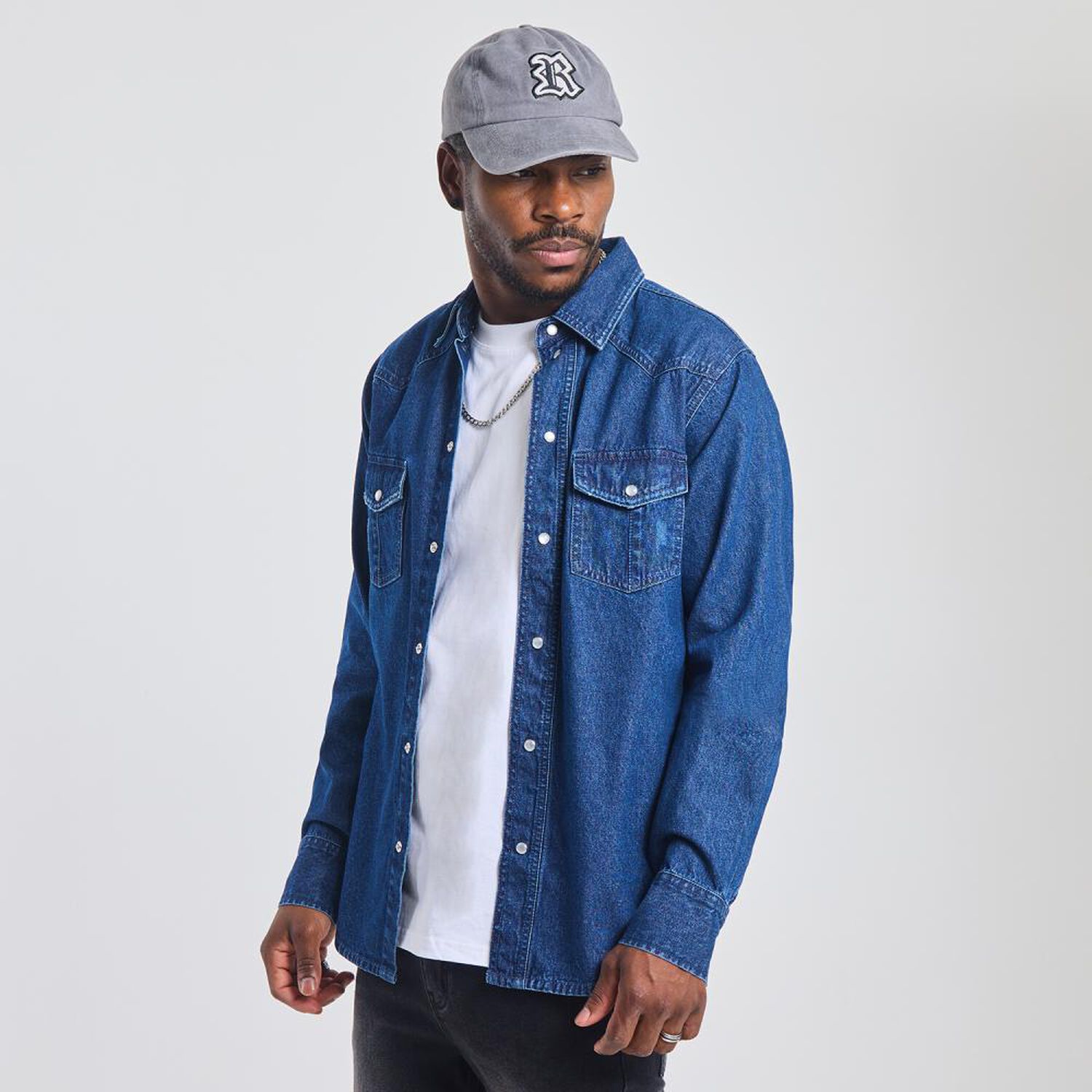 Camisa Lisa Slim Manga Larga Cuello Camisero Hombre Rolly Go image number 2.0