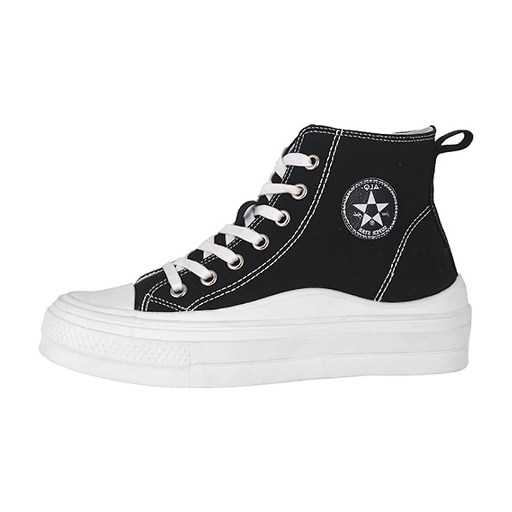 Zapatilla Acampe Negro Alquimia image number 1.0