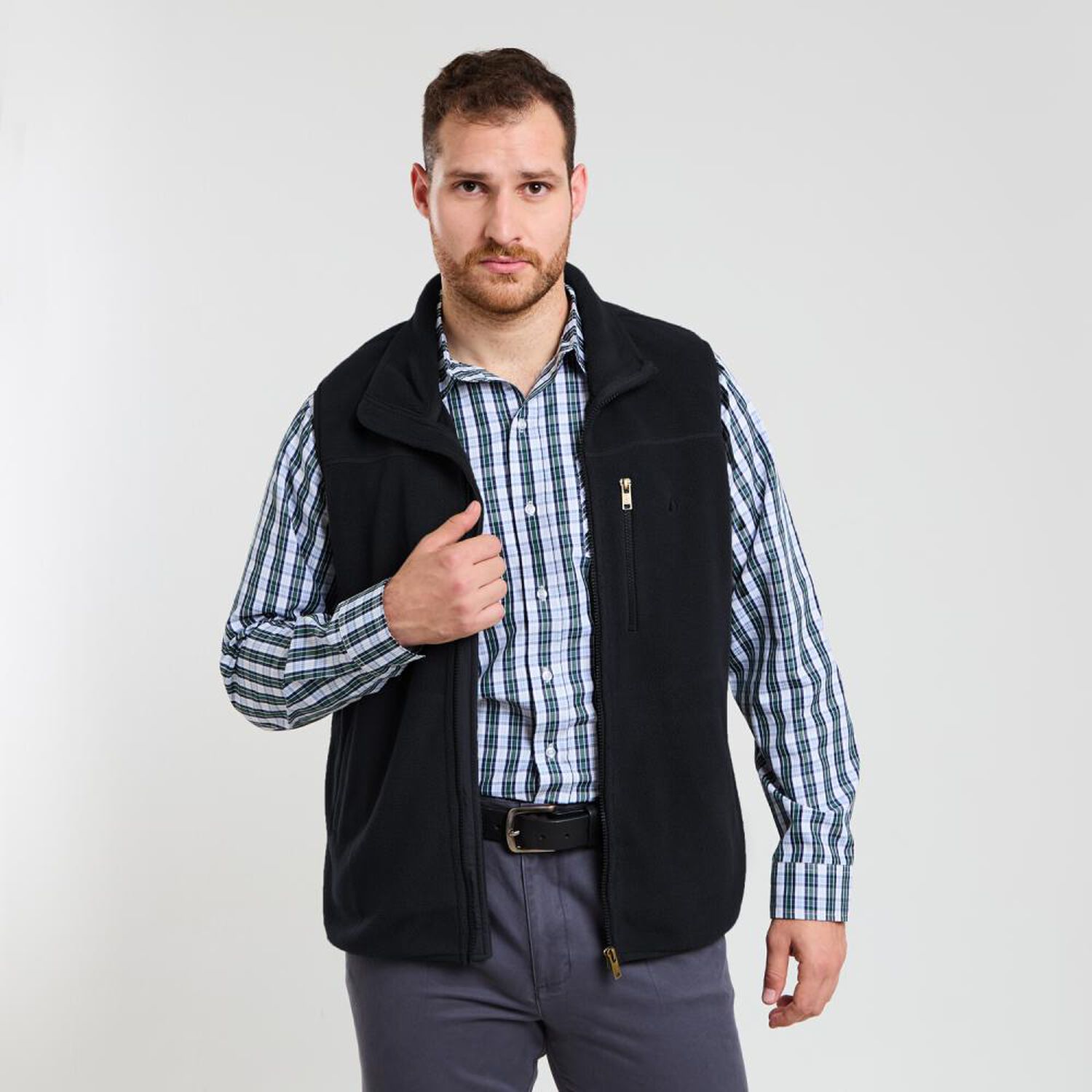 Poler&oacute;n Liso Regular Sin Mangas Cuello Alto Hombre Herald image number 0.0
