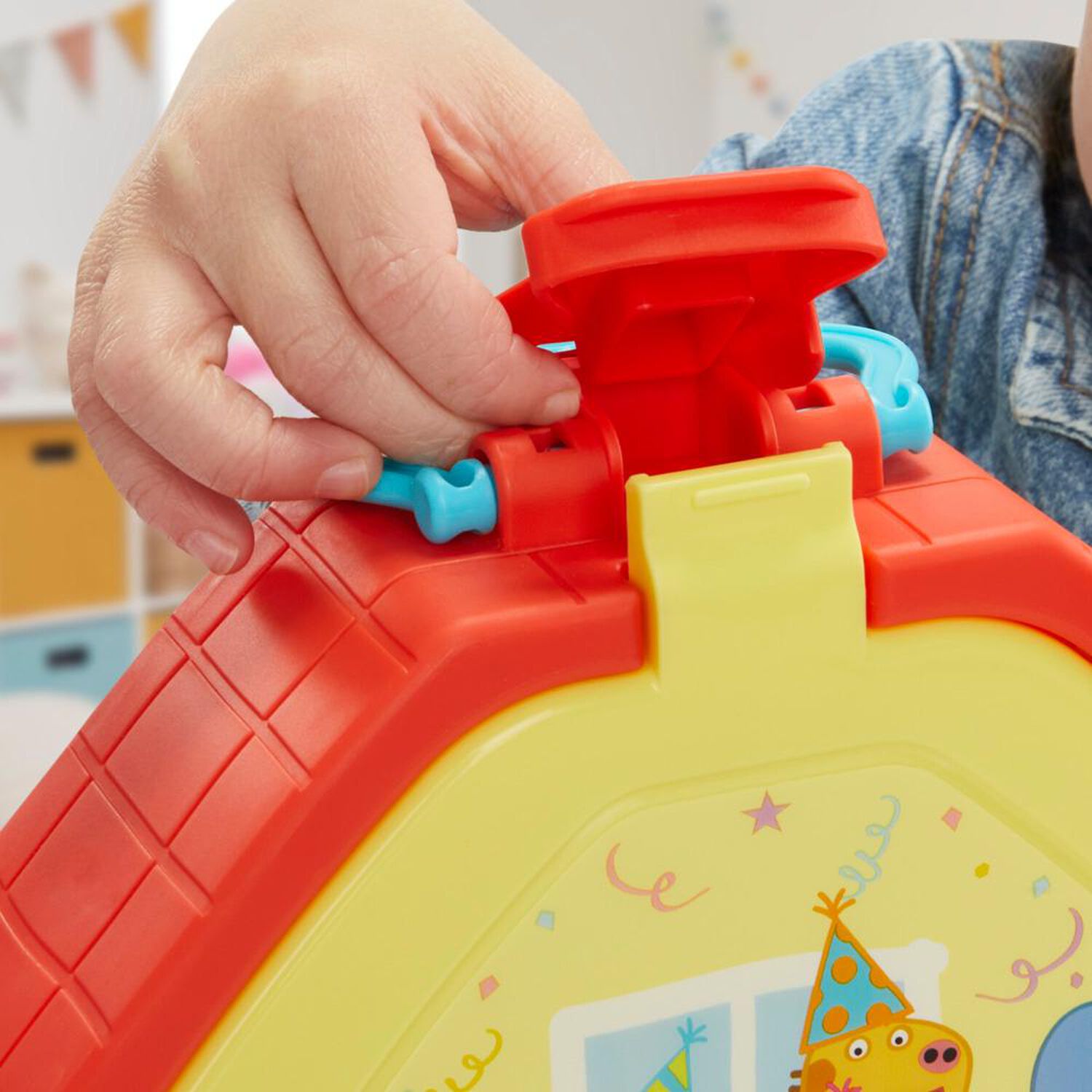 Mu&ntilde;eca Peppa Pig Party Carry Case image number 9.0