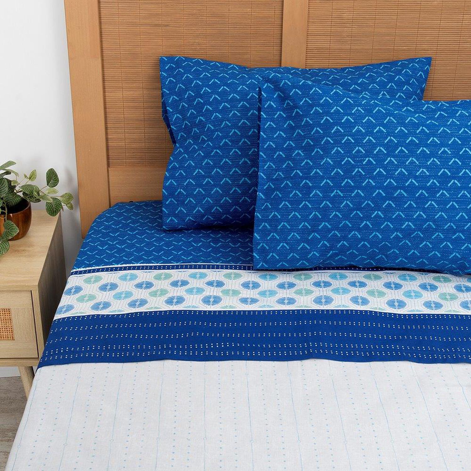 Sabana Estampadas 144 Hilos King Mirlo image number 1.0