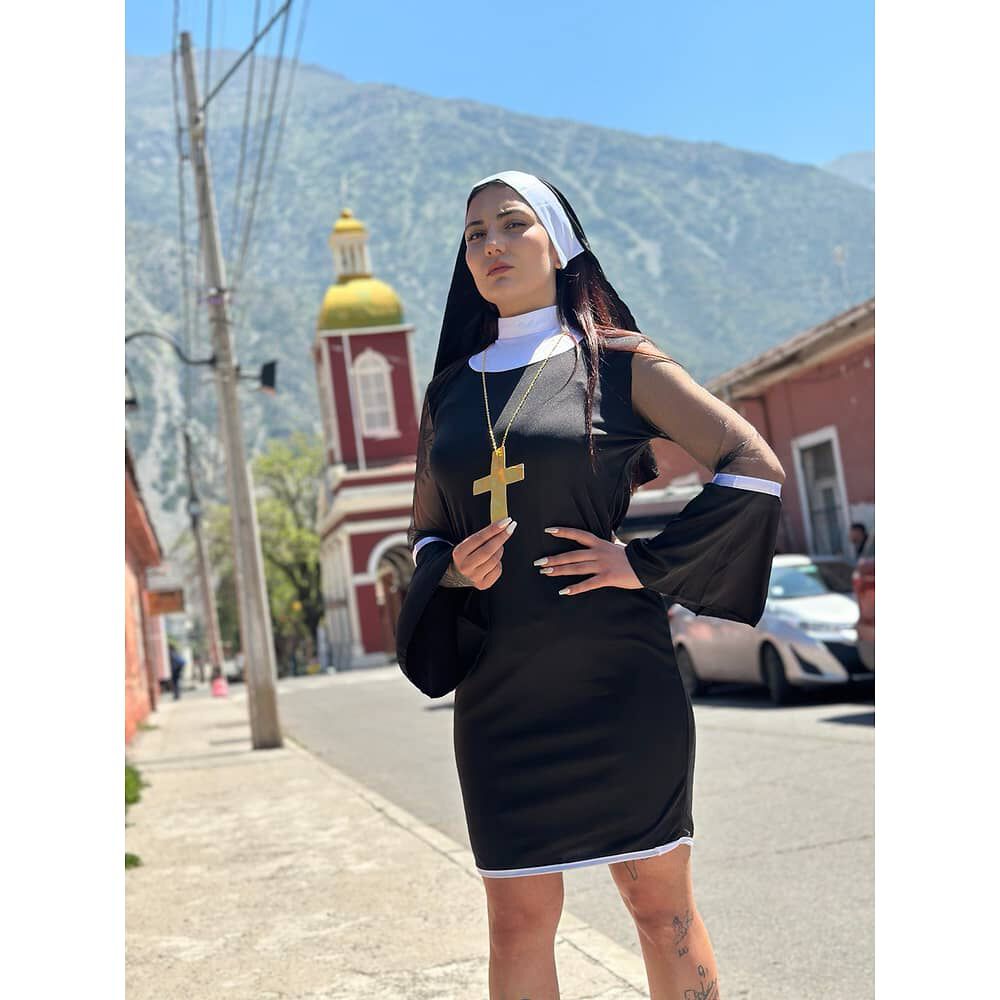 Disfraz Cosplay Monja Sexy image number 2.0