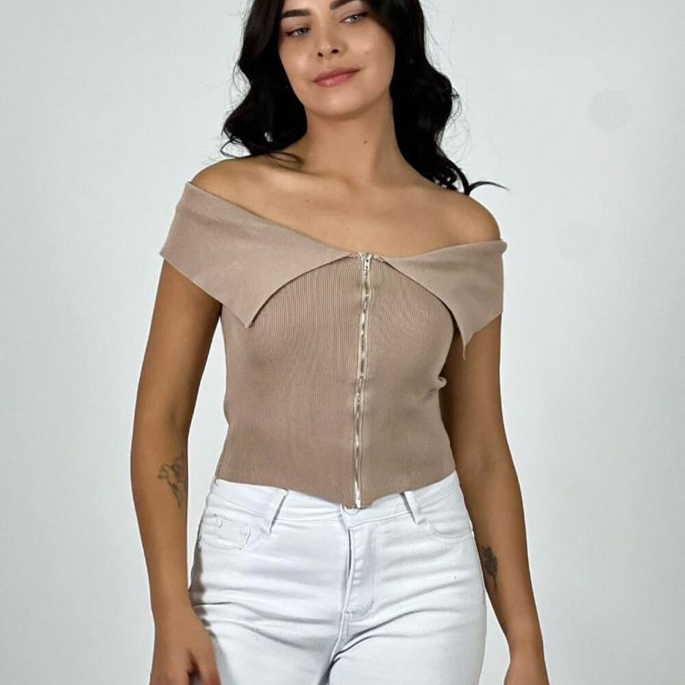 Polera Top Con Cierre image number 3.0