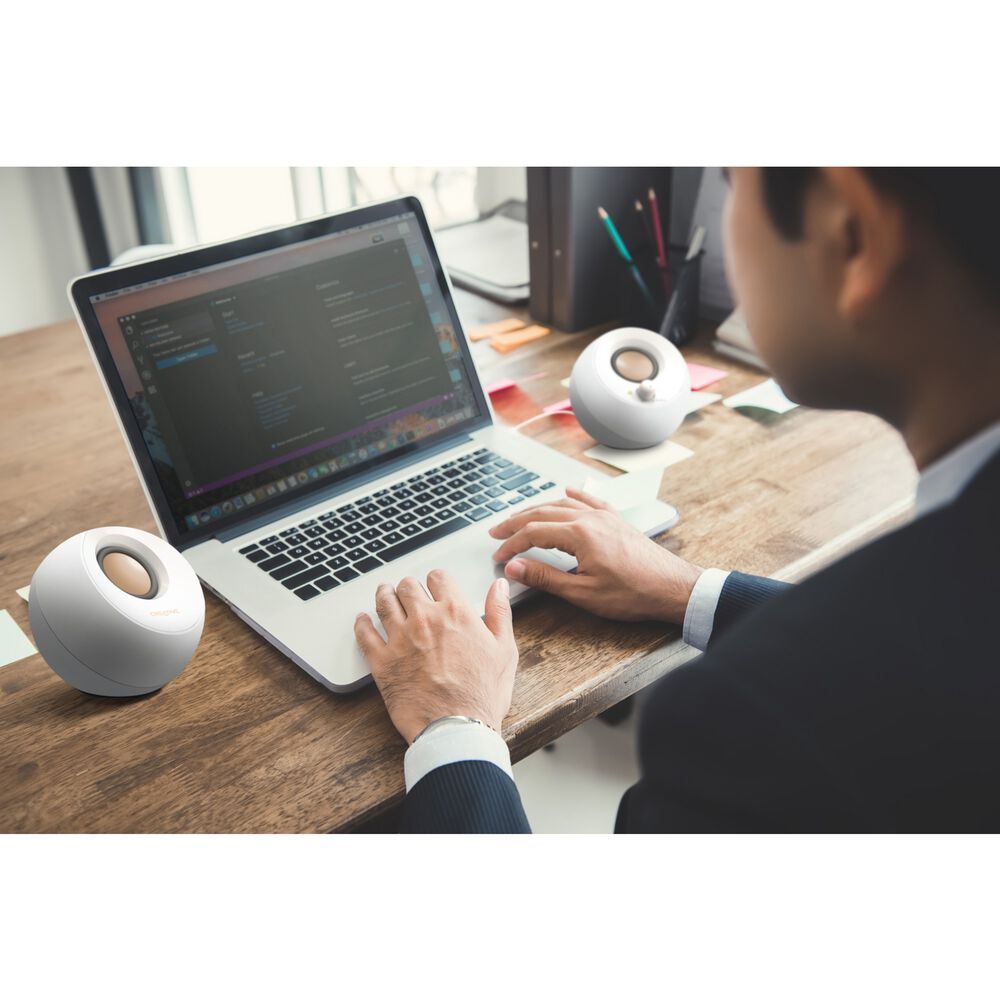 Parlante Creative Pebble Blanco image number 4.0