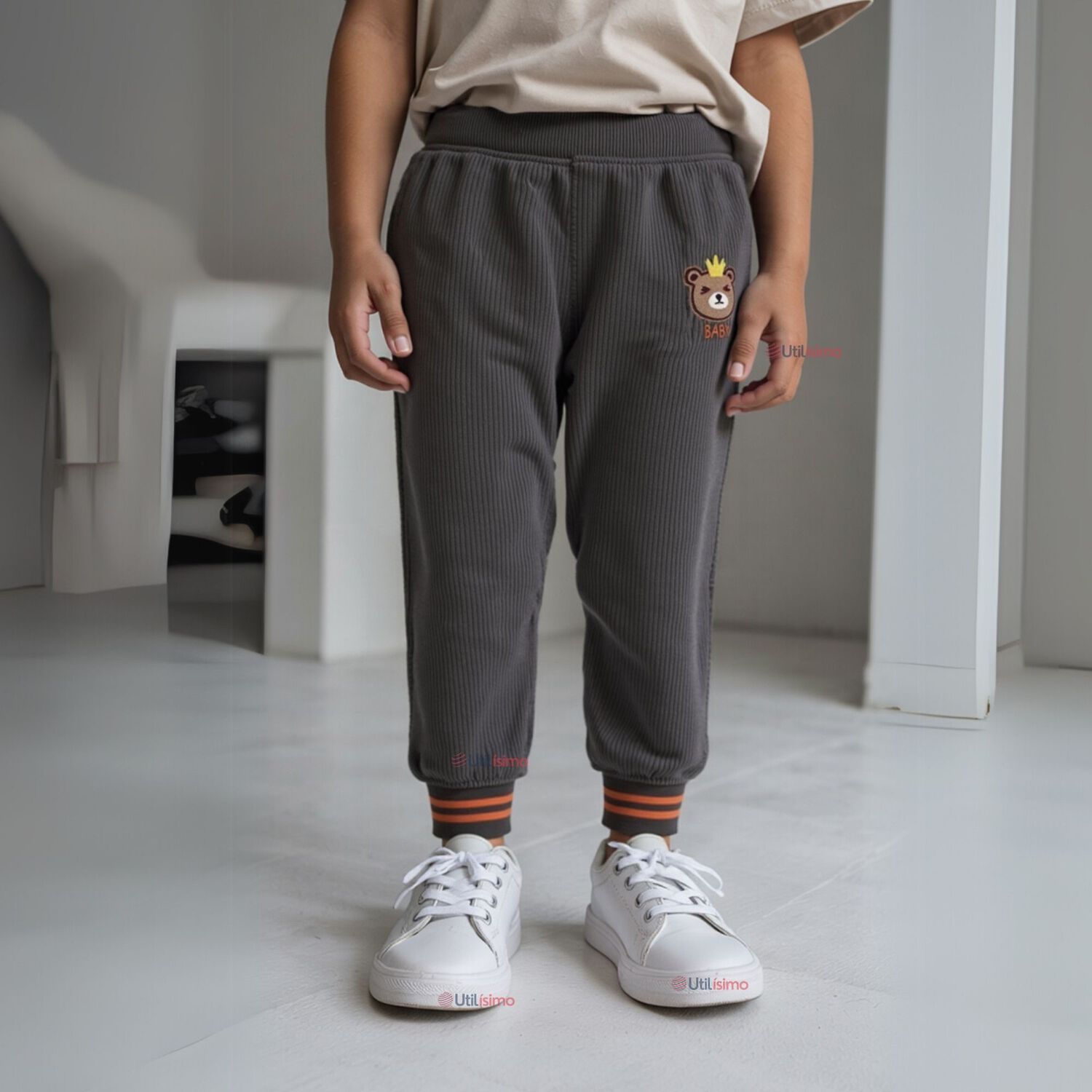 Buzo Cotel&eacute; Forrado En Polar Ni&ntilde;o Pantal&oacute;n Gris image number 0.0