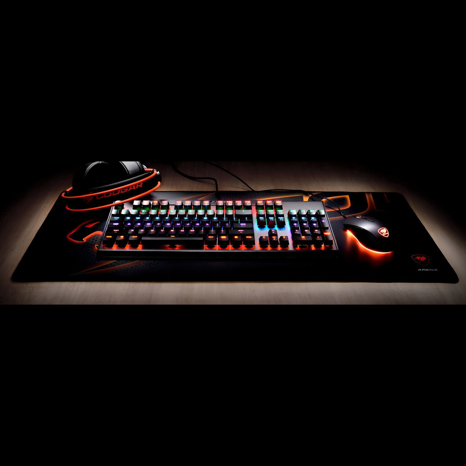 Mouse Pad Cougar Arena Black Gaming Extended Edition image number 3.0