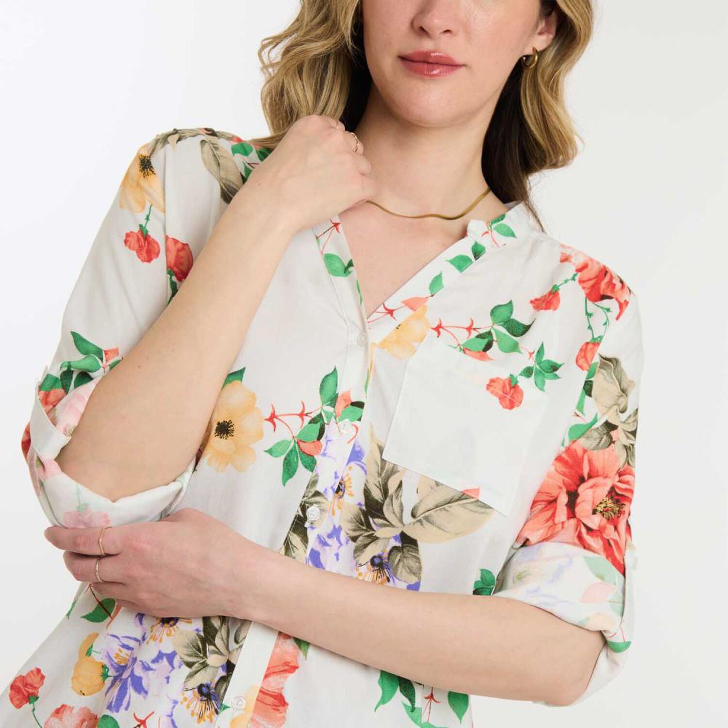 Blusa Full Print Manga Larga Roll Up Cuello V Mujer Geeps image number 4.0