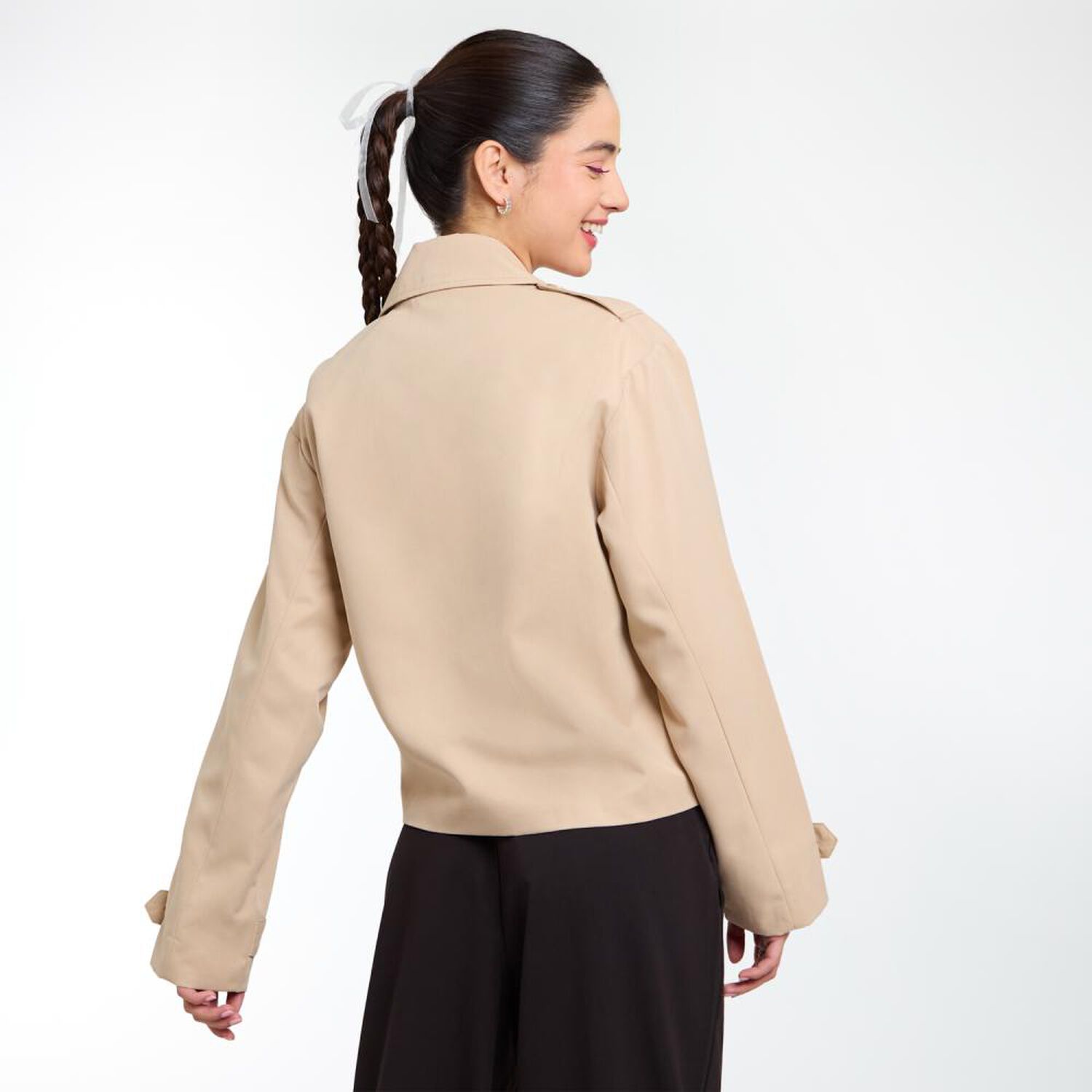 Chaqueta Crop Trench Cuello Solapa Mujer Freedom image number 3.0