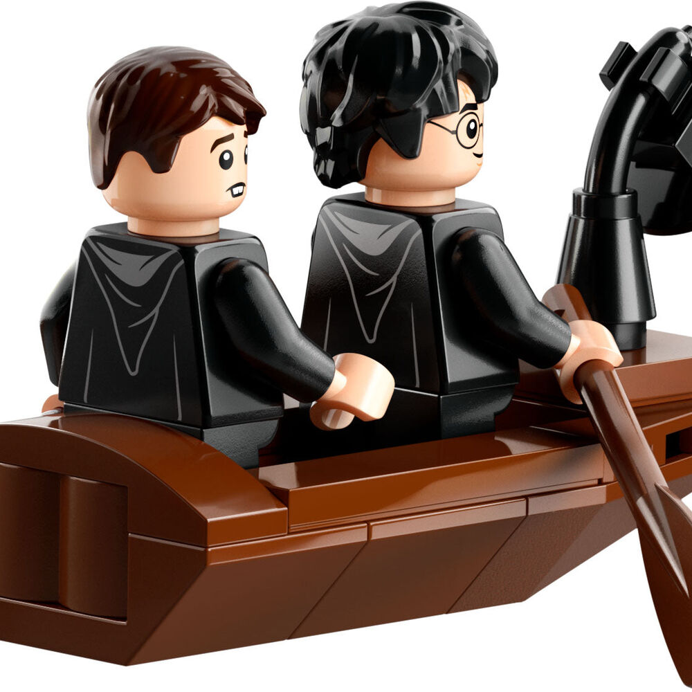 Lego Harry Potter Cobertizo Del Castillo De Hogwarts - 76426 image number 4.0