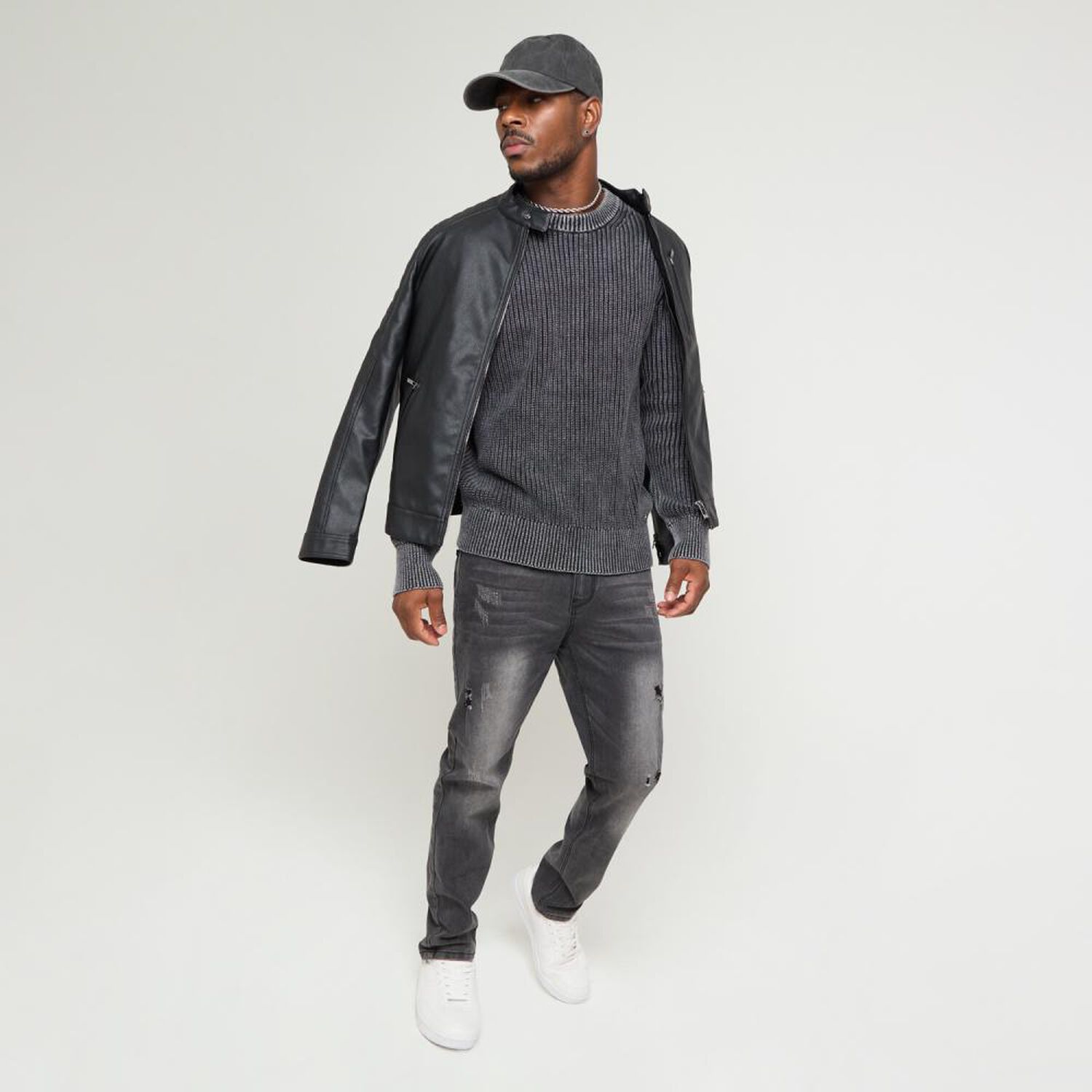 Sweater Liso Slim Manga Larga Cuello Redondo Hombre Rolly Go image number 1.0