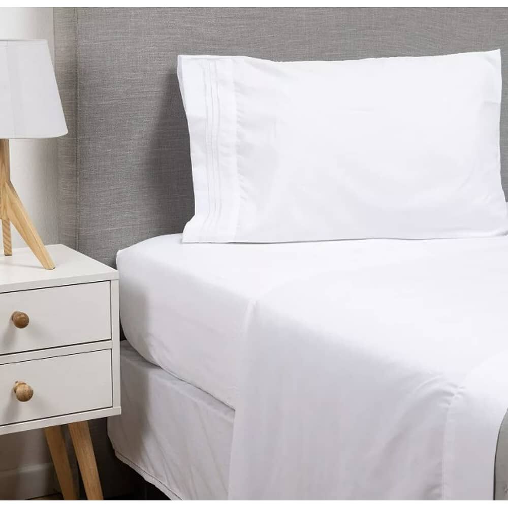 Sabana 1800 Hotel Ultra Suave + Funda Bordada. 1.5 Plazas Blanco image number 1.0