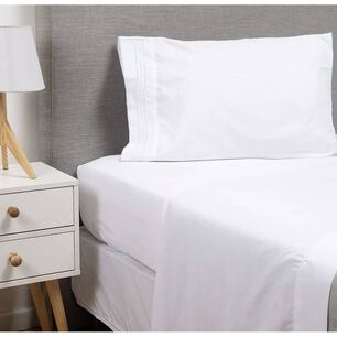 Sabana 1800 Hotel Ultra Suave + Funda Bordada. 1.5 Plazas Blanco