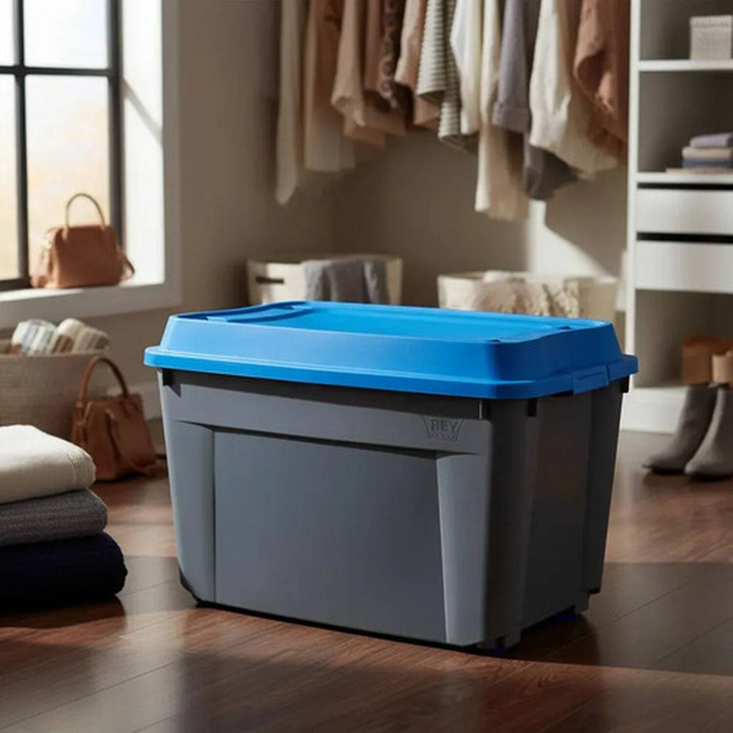 Caja Baul 210 Litros Reyplast Color Gris Tapa Azul image number 0.0
