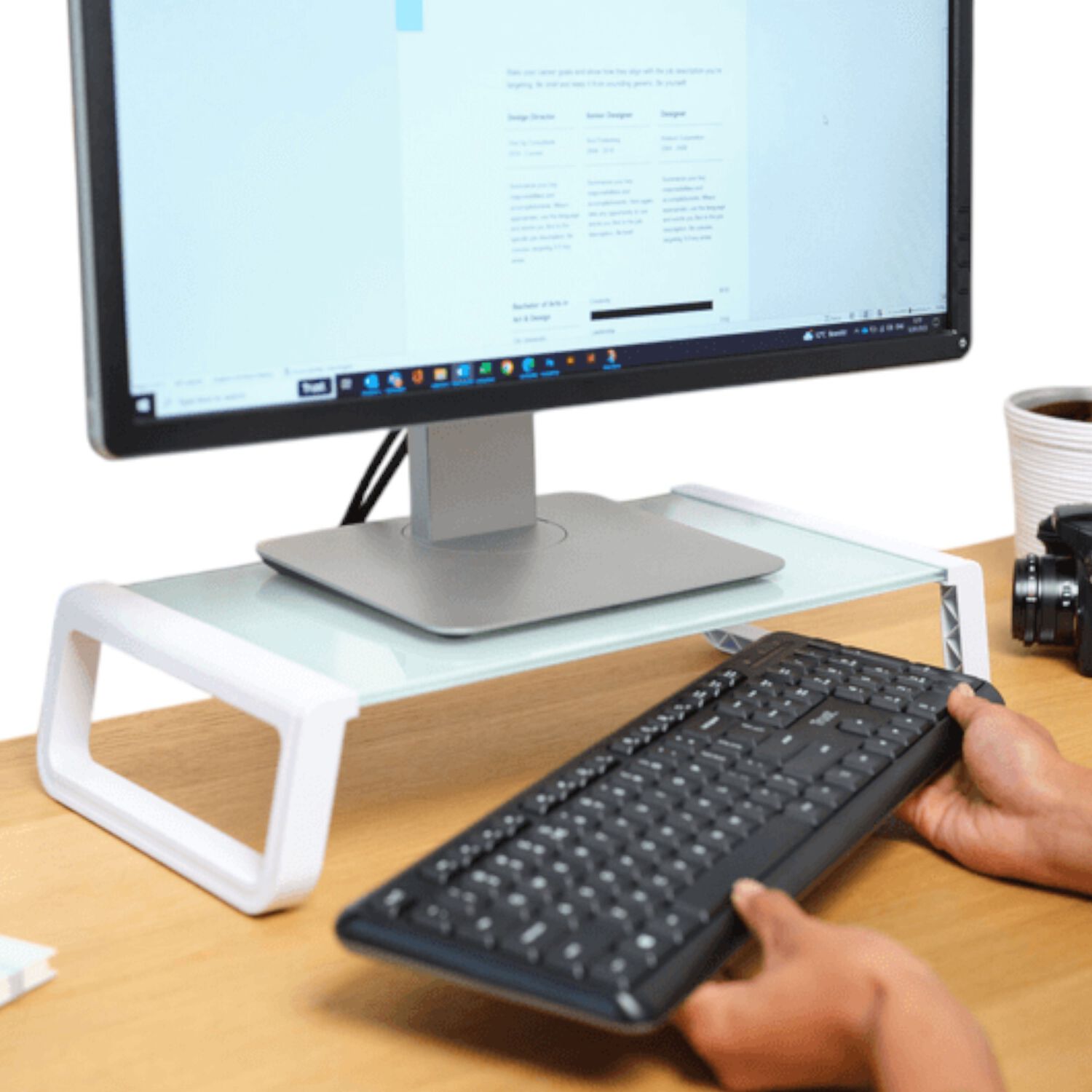 Soporte De Monitor Trust Monta Premium Tempered Glass White image number 6.0