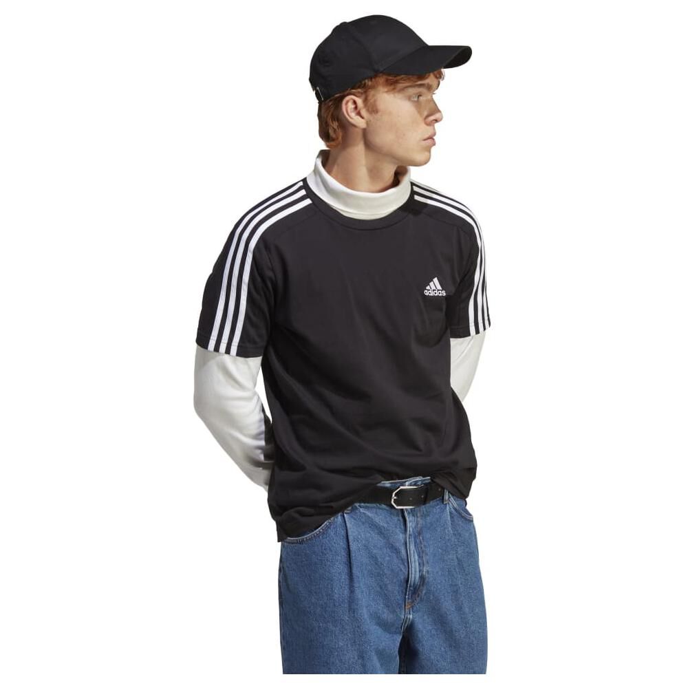 Polera Deportiva Hombre Essentials Adidas image number 1.0