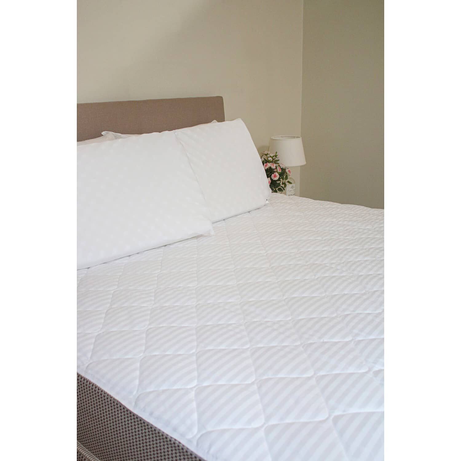 Cubrecolchon Arthome Blanco Super King image number 2.0